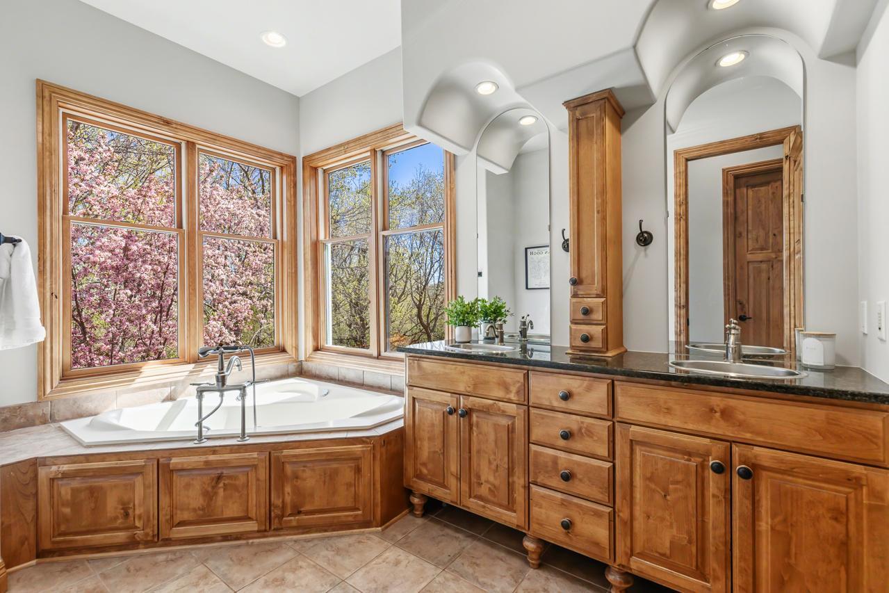 View of Residential at 19043 Vogel Farm Trail, Eden Prairie MN 55347, Eden Prairie (40 of 90) - Mike Wilen | Minnesota Team Real Estate