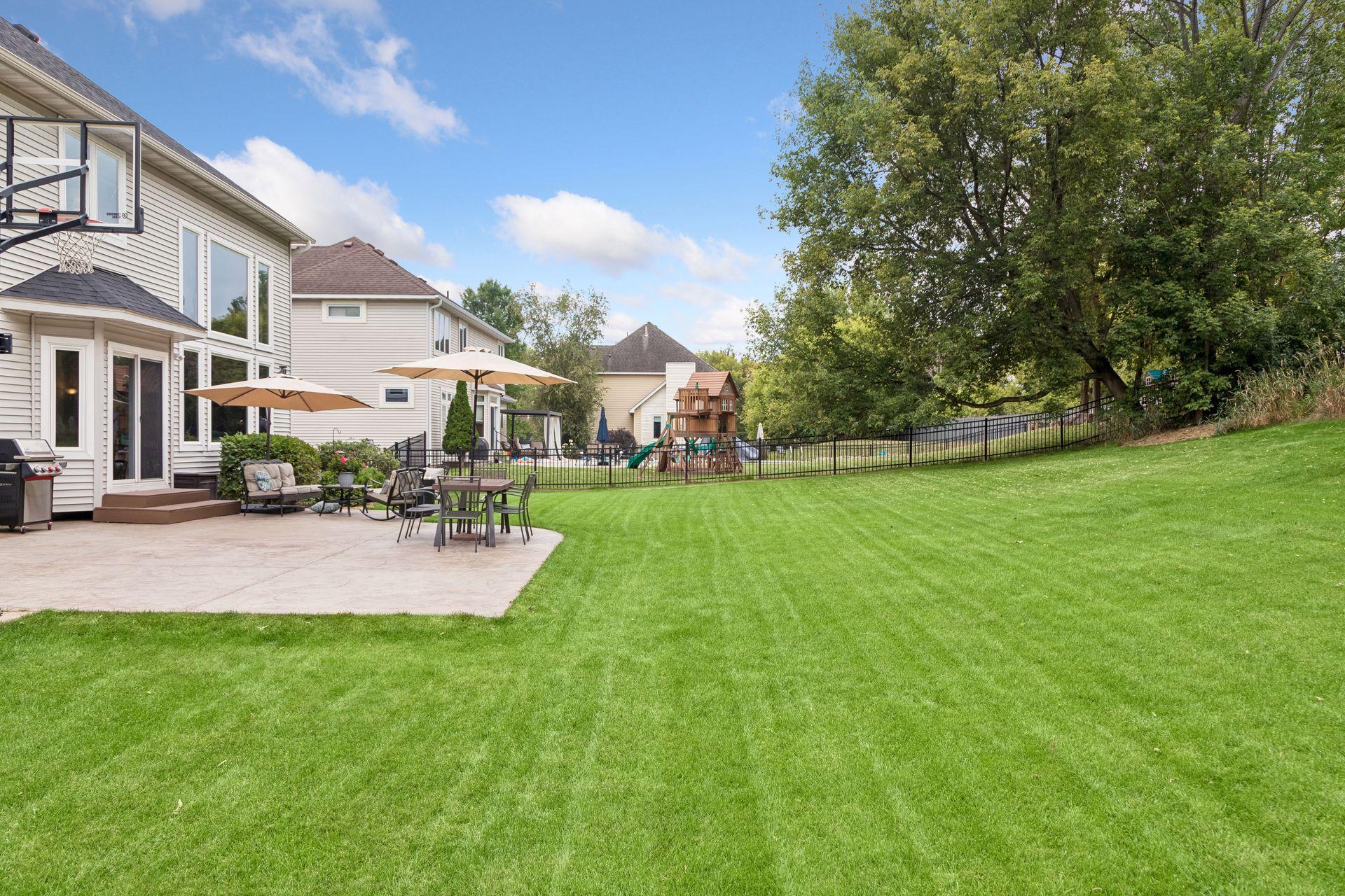 View of Residential at 8053 Enclave Bay, Woodbury MN 55125, Woodbury (66 of 91) - Mike Wilen | Minnesota Team Real Estate
