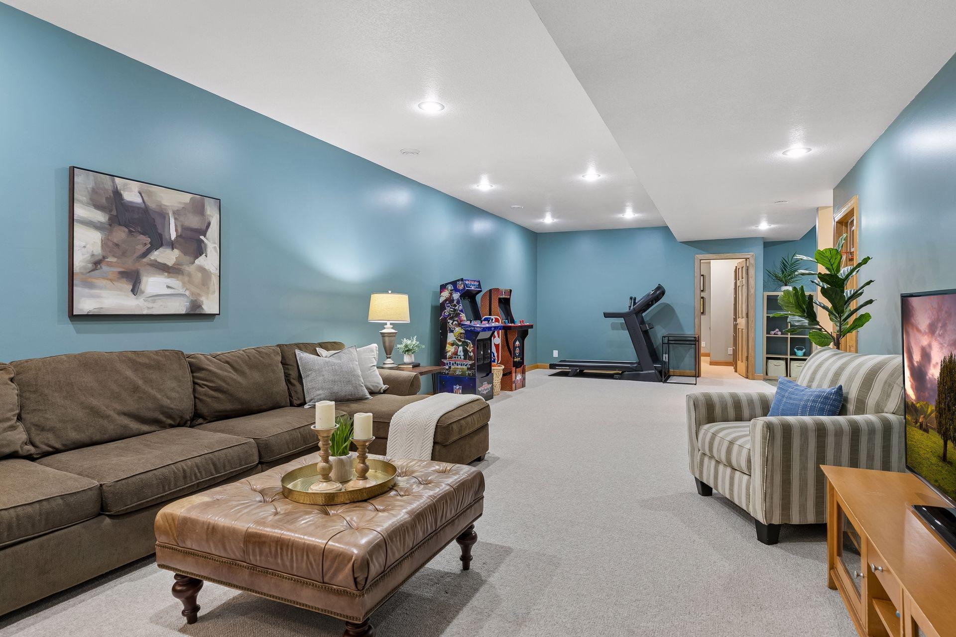 View of Residential at 8053 Enclave Bay, Woodbury MN 55125, Woodbury (58 of 91) - Mike Wilen | Minnesota Team Real Estate