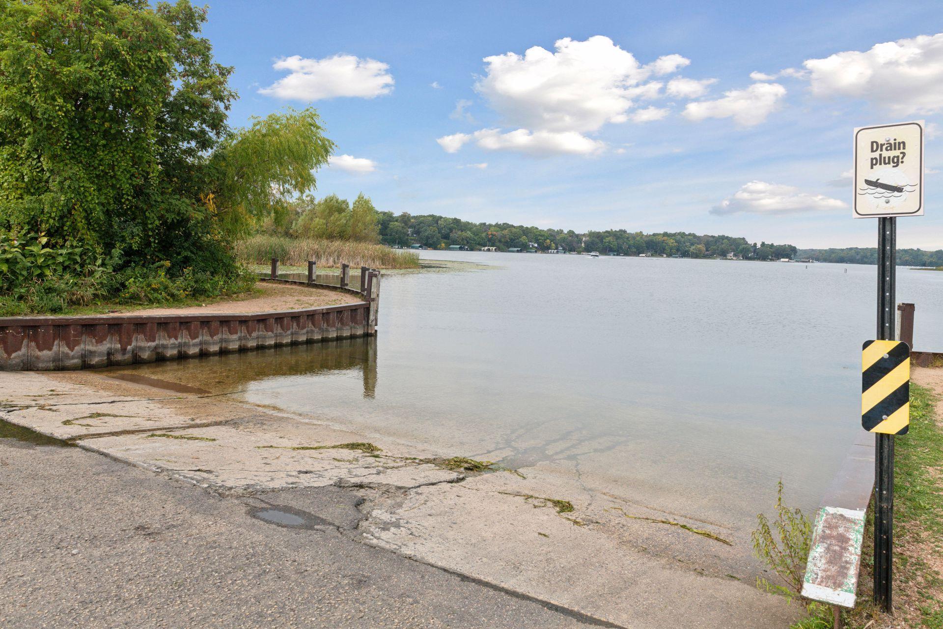 View of Residential at 4080 Dahl Road, Orono MN 55364, Orono (72 of 75) - Mike Wilen | Minnesota Team Real Estate