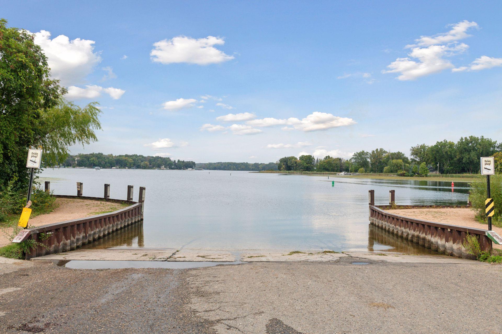 View of Residential at 4080 Dahl Road, Orono MN 55364, Orono (71 of 75) - Mike Wilen | Minnesota Team Real Estate
