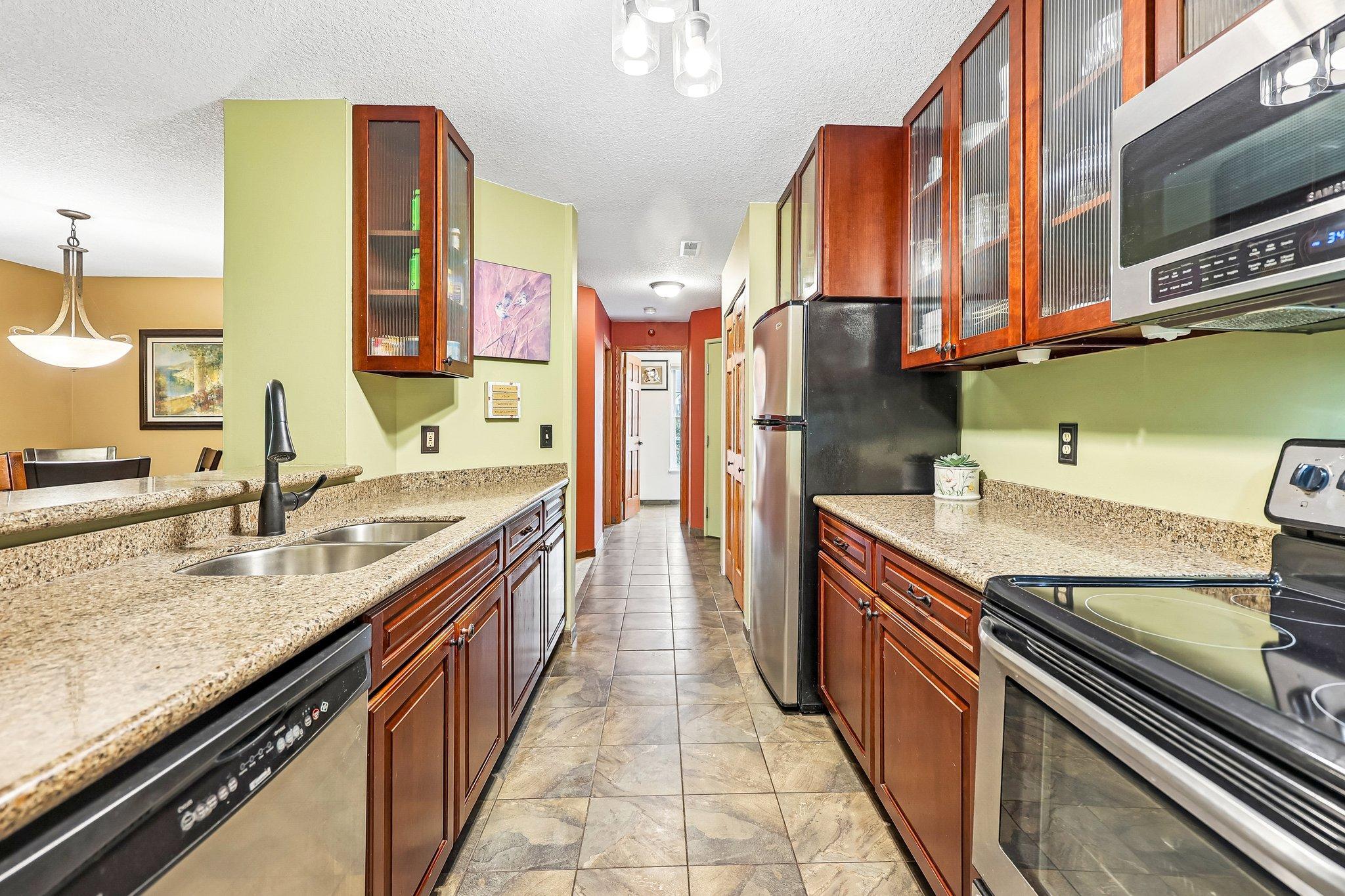View of Residential at 6030 Chasewood Parkway #201, Minnetonka MN 55343, Minnetonka (5 of 47) - Mike Wilen | Minnesota Team Real Estate