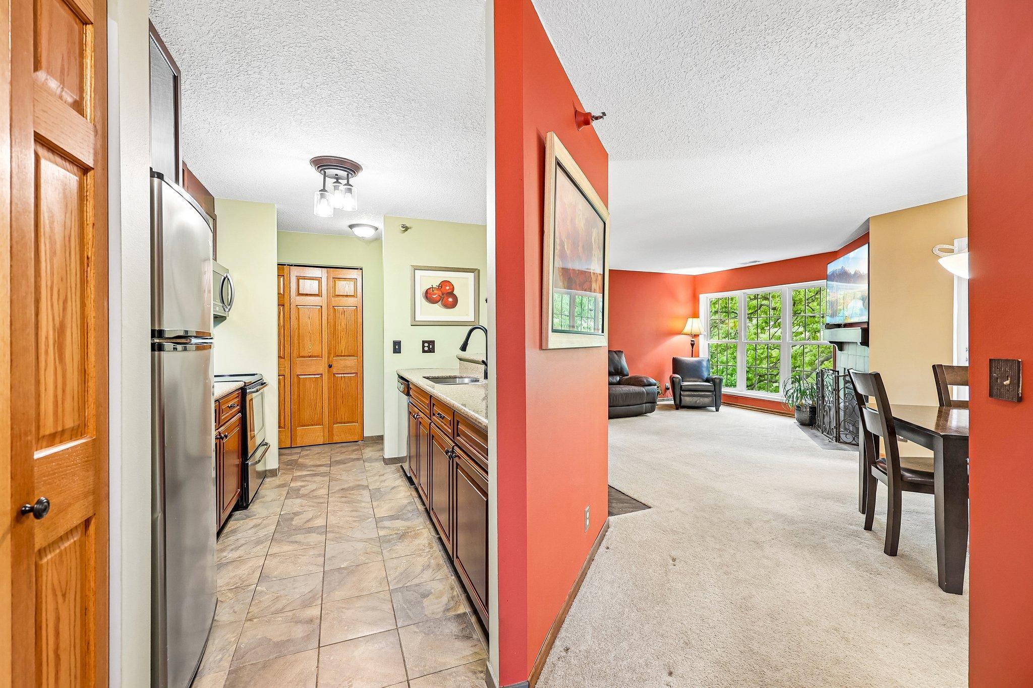 View of Residential at 6030 Chasewood Parkway #201, Minnetonka MN 55343, Minnetonka (8 of 47) - Mike Wilen | Minnesota Team Real Estate