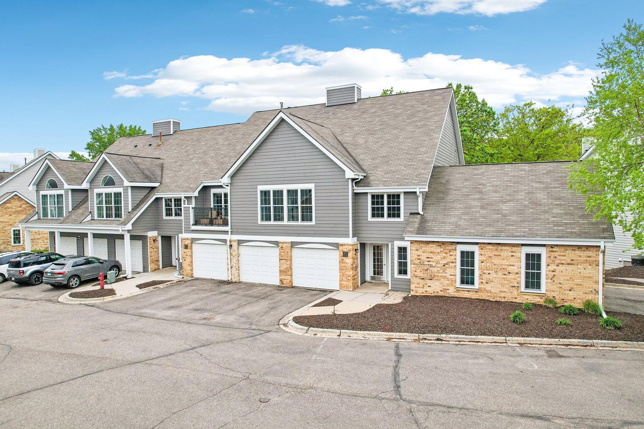 View of Residential at 6030 Chasewood Parkway #201, Minnetonka MN 55343, Minnetonka (30 of 47) - Mike Wilen | Minnesota Team Real Estate