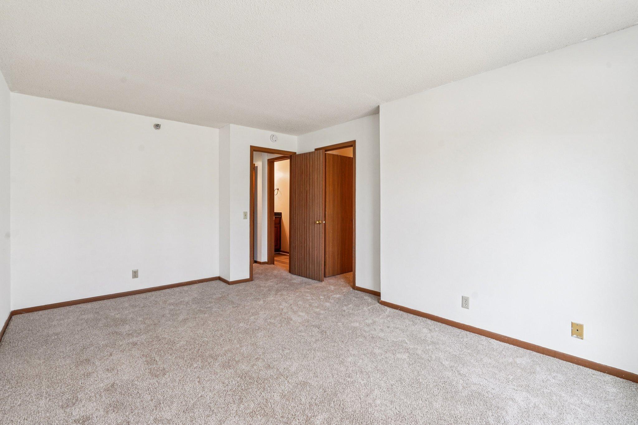 View of Residential at 6145 Chasewood Parkway #202, Minnetonka MN 55343, Minnetonka (10 of 42) - Mike Wilen | Minnesota Team Real Estate