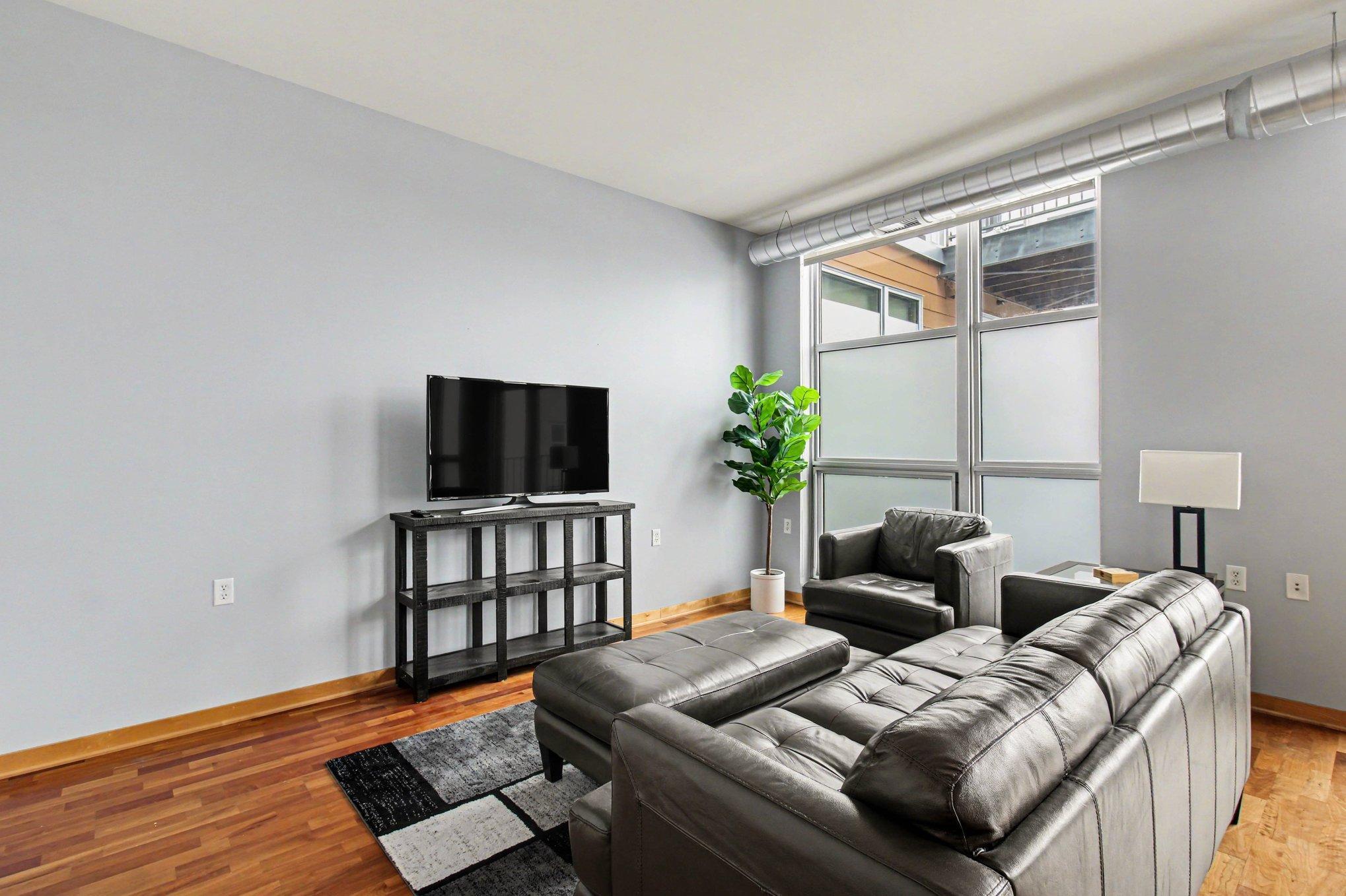 View of Residential at 1211 Lagoon Avenue #410, Minneapolis MN 55408, Minneapolis (5 of 19) - Mike Wilen | Minnesota Team Real Estate