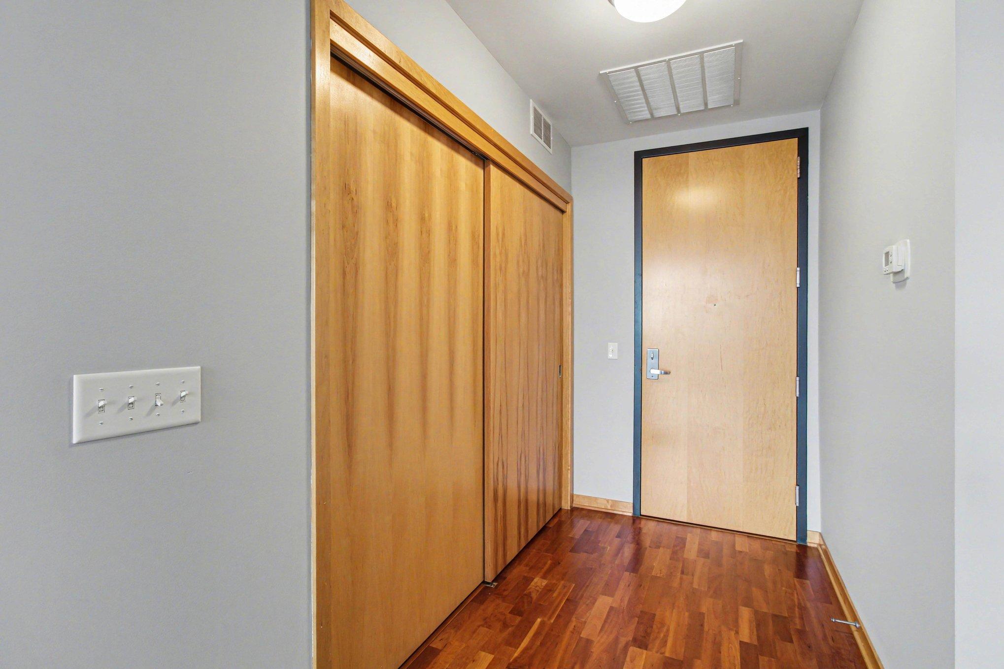 View of Residential at 1211 Lagoon Avenue #410, Minneapolis MN 55408, Minneapolis (14 of 19) - Mike Wilen | Minnesota Team Real Estate