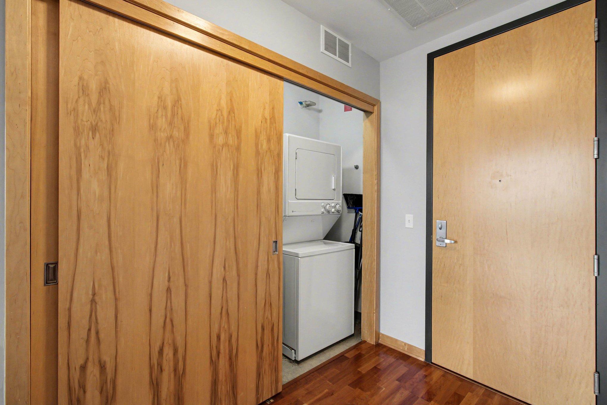 View of Residential at 1211 Lagoon Avenue #410, Minneapolis MN 55408, Minneapolis (15 of 19) - Mike Wilen | Minnesota Team Real Estate