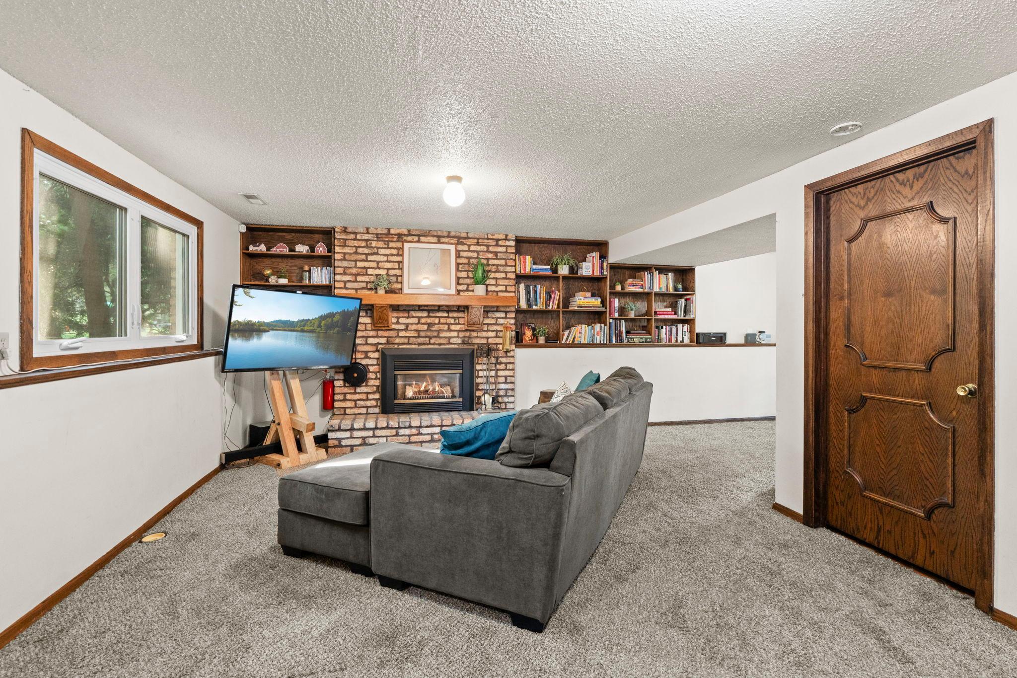 View of Residential at 11547 Flintwood Street, Coon Rapids MN 55448, Coon Rapids (23 of 65) - Mike Wilen | Minnesota Team Real Estate