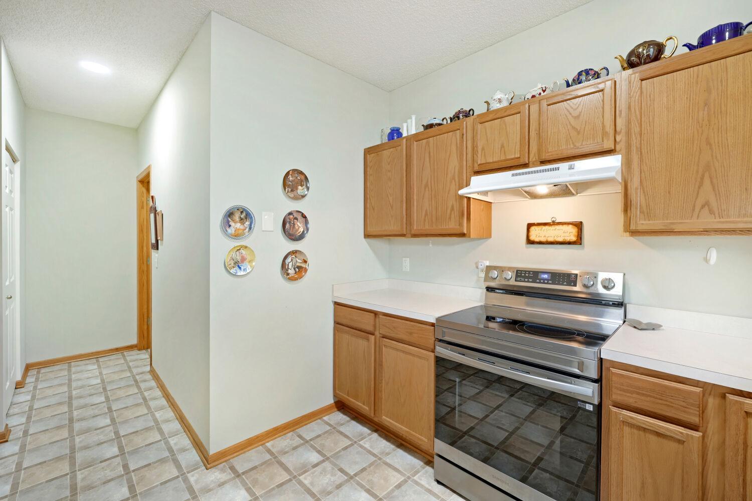 View of Residential at 688 Cobblestone Way, Shakopee MN 55379, Shakopee (12 of 24) - Mike Wilen | Minnesota Team Real Estate