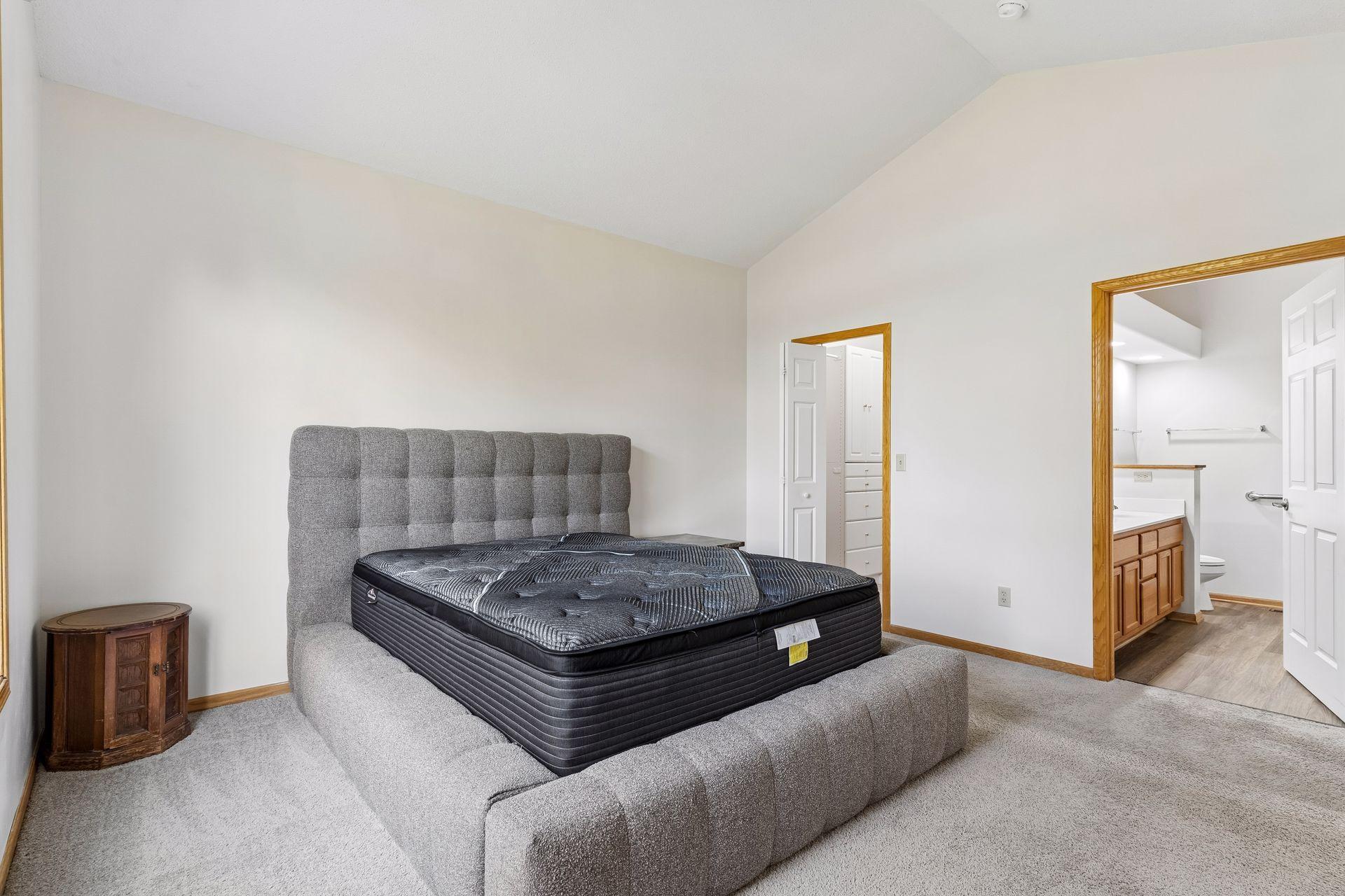 View of Residential at 2485 Prairie Oak Trail, Woodbury MN 55125, Woodbury (23 of 43) - Mike Wilen | Minnesota Team Real Estate