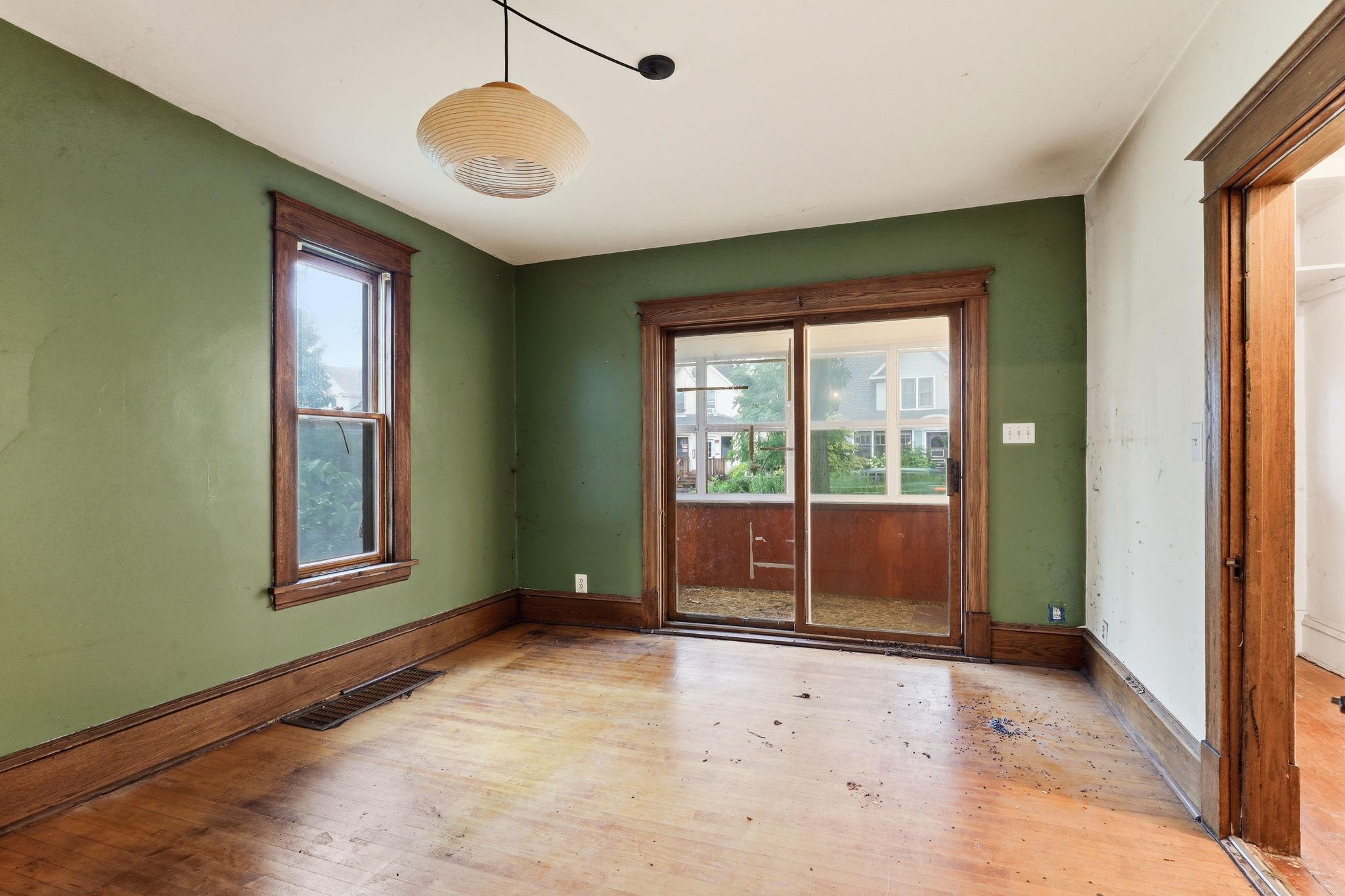 View of Residential Income at 1611 Madison Street, Minneapolis MN 55413, Minneapolis (3 of 21) - Mike Wilen | Minnesota Team Real Estate