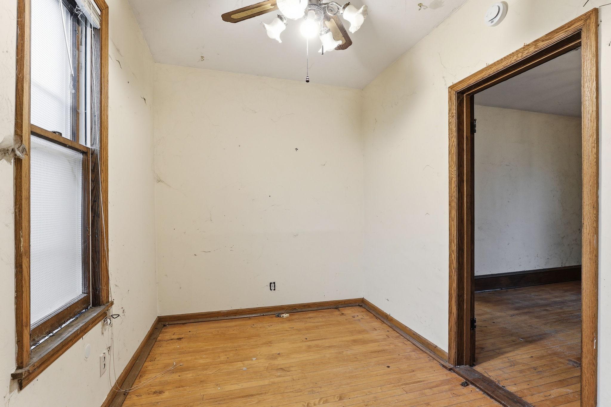 View of Residential Income at 1611 Madison Street, Minneapolis MN 55413, Minneapolis (6 of 21) - Mike Wilen | Minnesota Team Real Estate