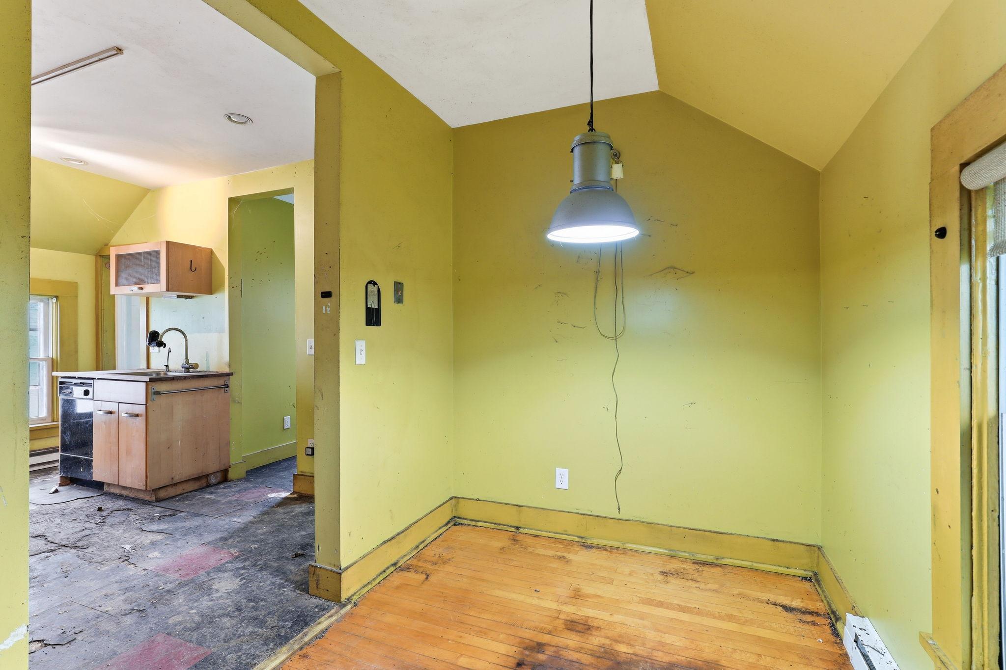 View of Residential Income at 1611 Madison Street, Minneapolis MN 55413, Minneapolis (12 of 21) - Mike Wilen | Minnesota Team Real Estate