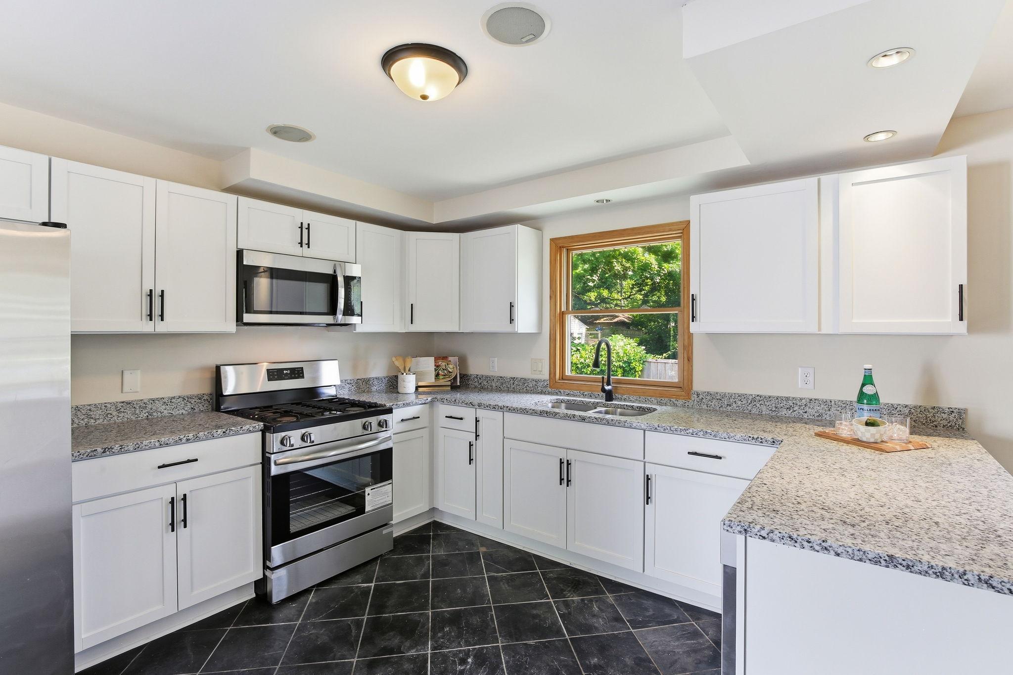 View of Residential at 5309 Xerxes Avenue, Minneapolis MN 55410, Minneapolis (9 of 31) - Mike Wilen | Minnesota Team Real Estate