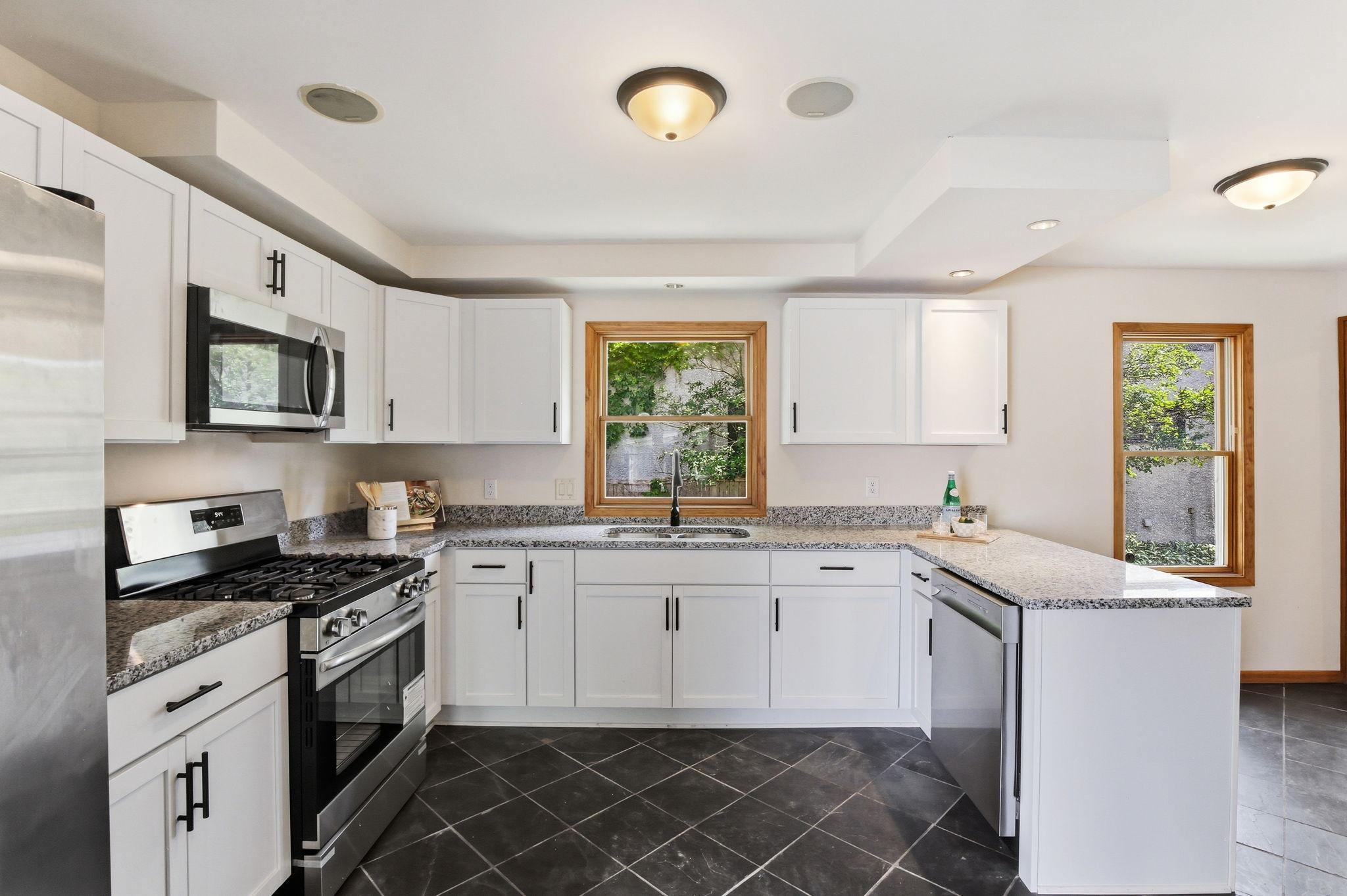 View of Residential at 5309 Xerxes Avenue, Minneapolis MN 55410, Minneapolis (10 of 31) - Mike Wilen | Minnesota Team Real Estate