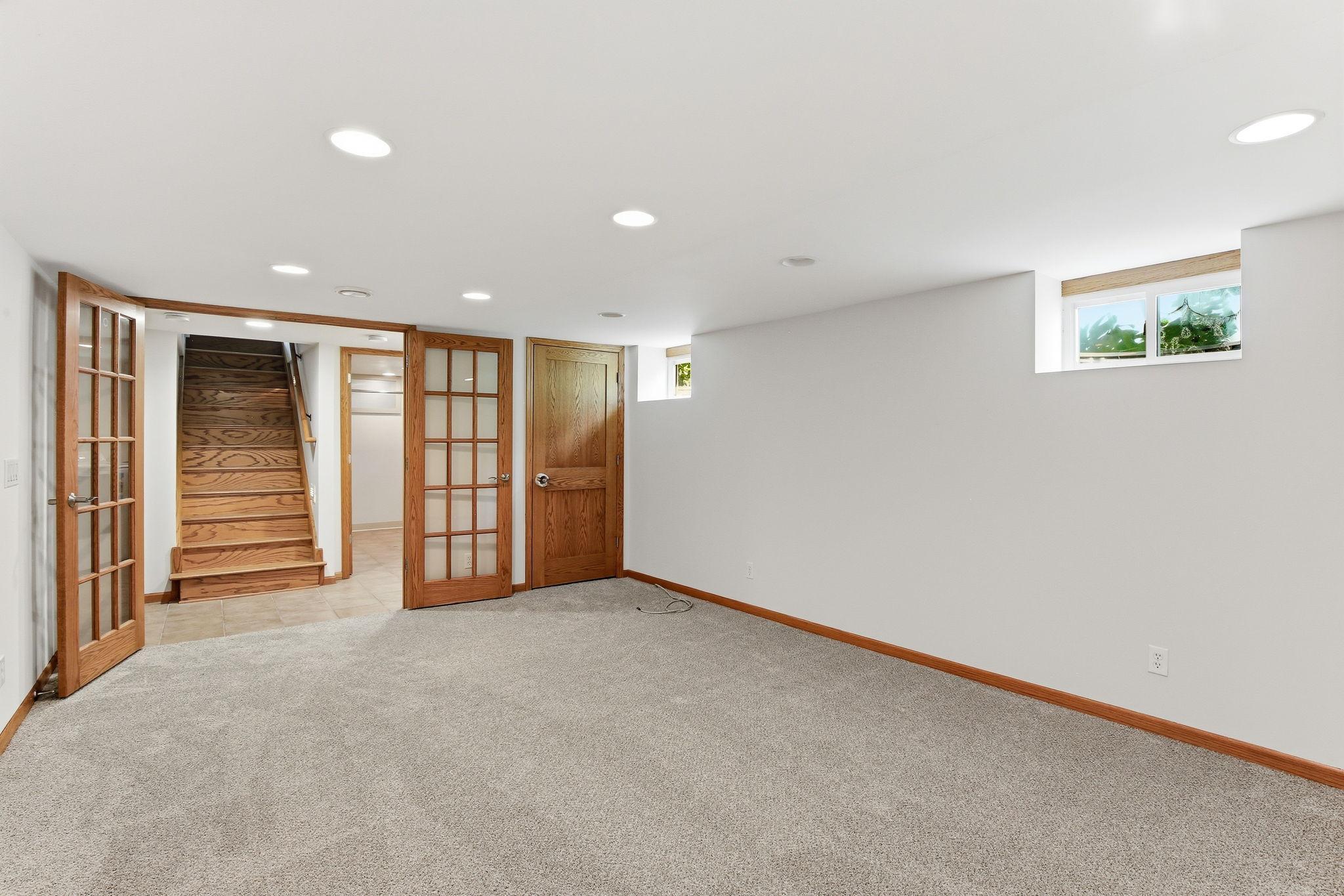 View of Residential at 5309 Xerxes Avenue, Minneapolis MN 55410, Minneapolis (24 of 31) - Mike Wilen | Minnesota Team Real Estate