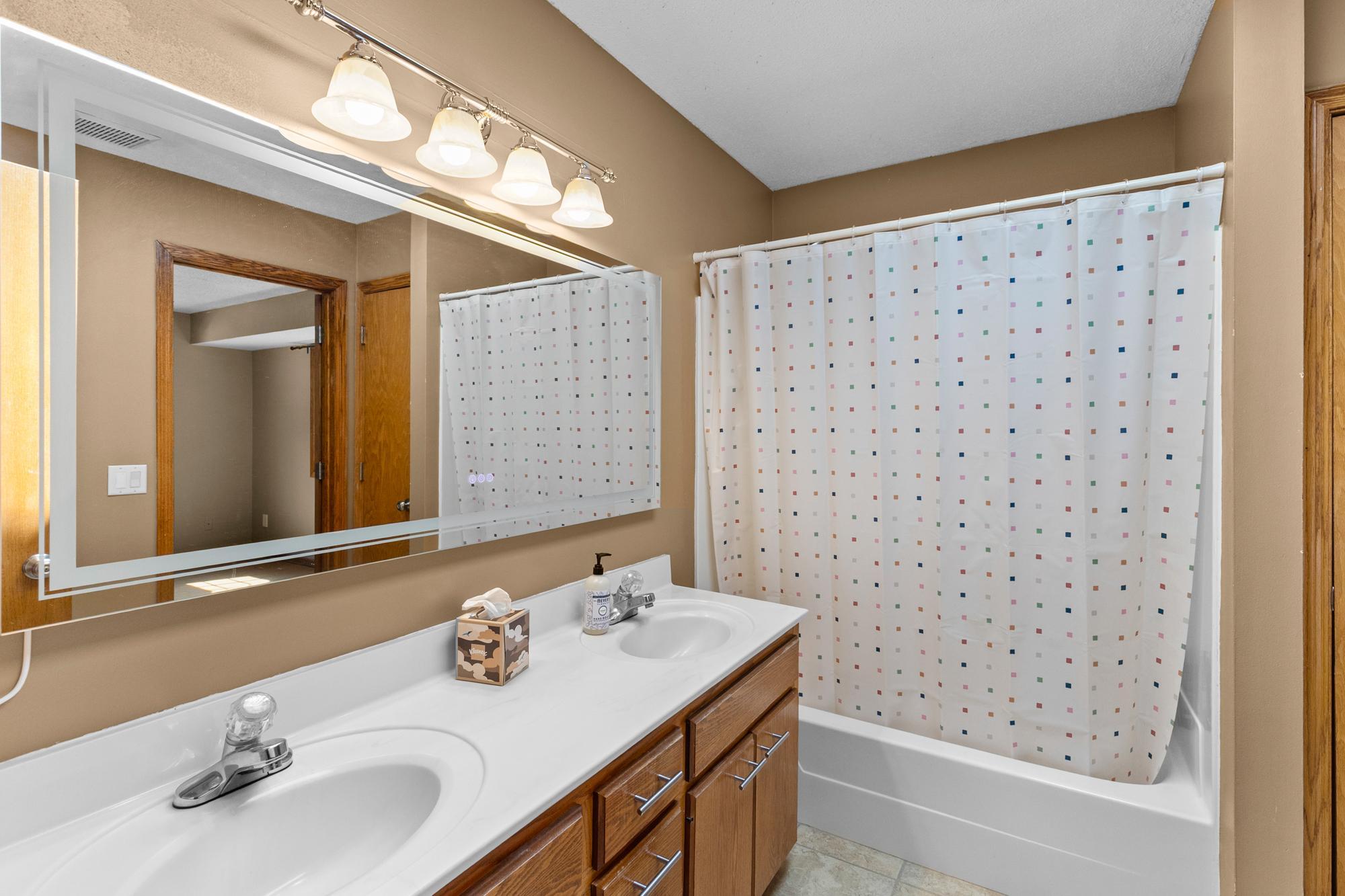 View of Residential at 3111 Joyce Court, Eagan MN 55121, Eagan (11 of 27) - Mike Wilen | Minnesota Team Real Estate