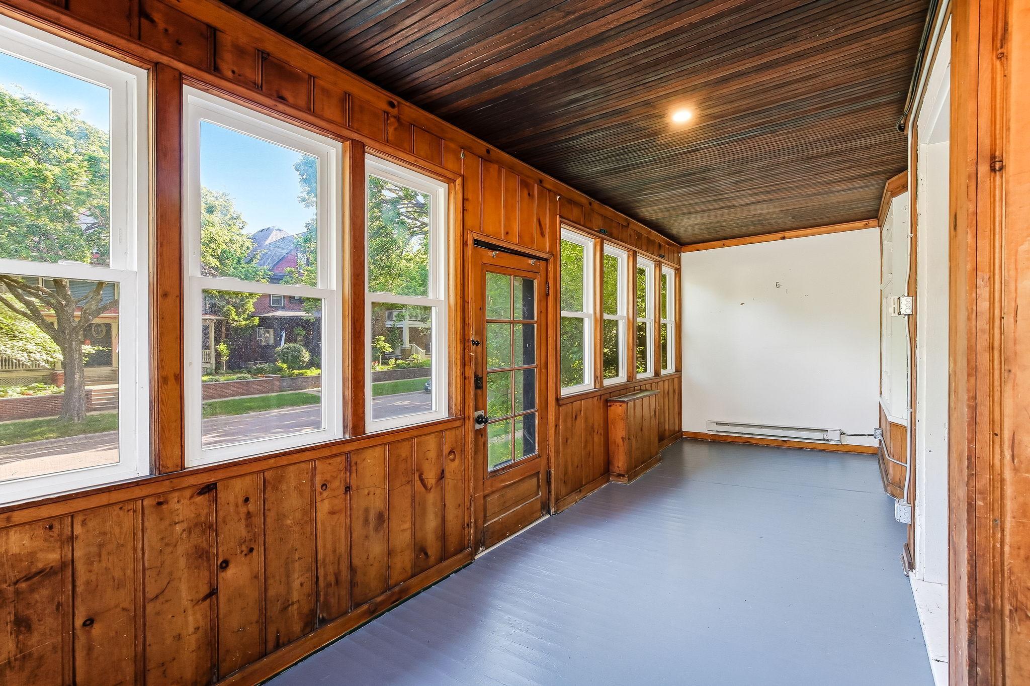 View of Residential Income at 852 Ashland Avenue, Saint Paul MN 55104, Saint Paul (4 of 40) - Mike Wilen | Minnesota Team Real Estate