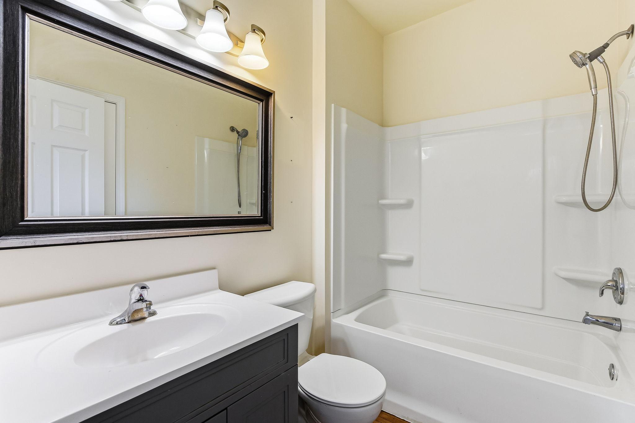 View of Residential Income at 852 Ashland Avenue, Saint Paul MN 55104, Saint Paul (16 of 40) - Mike Wilen | Minnesota Team Real Estate