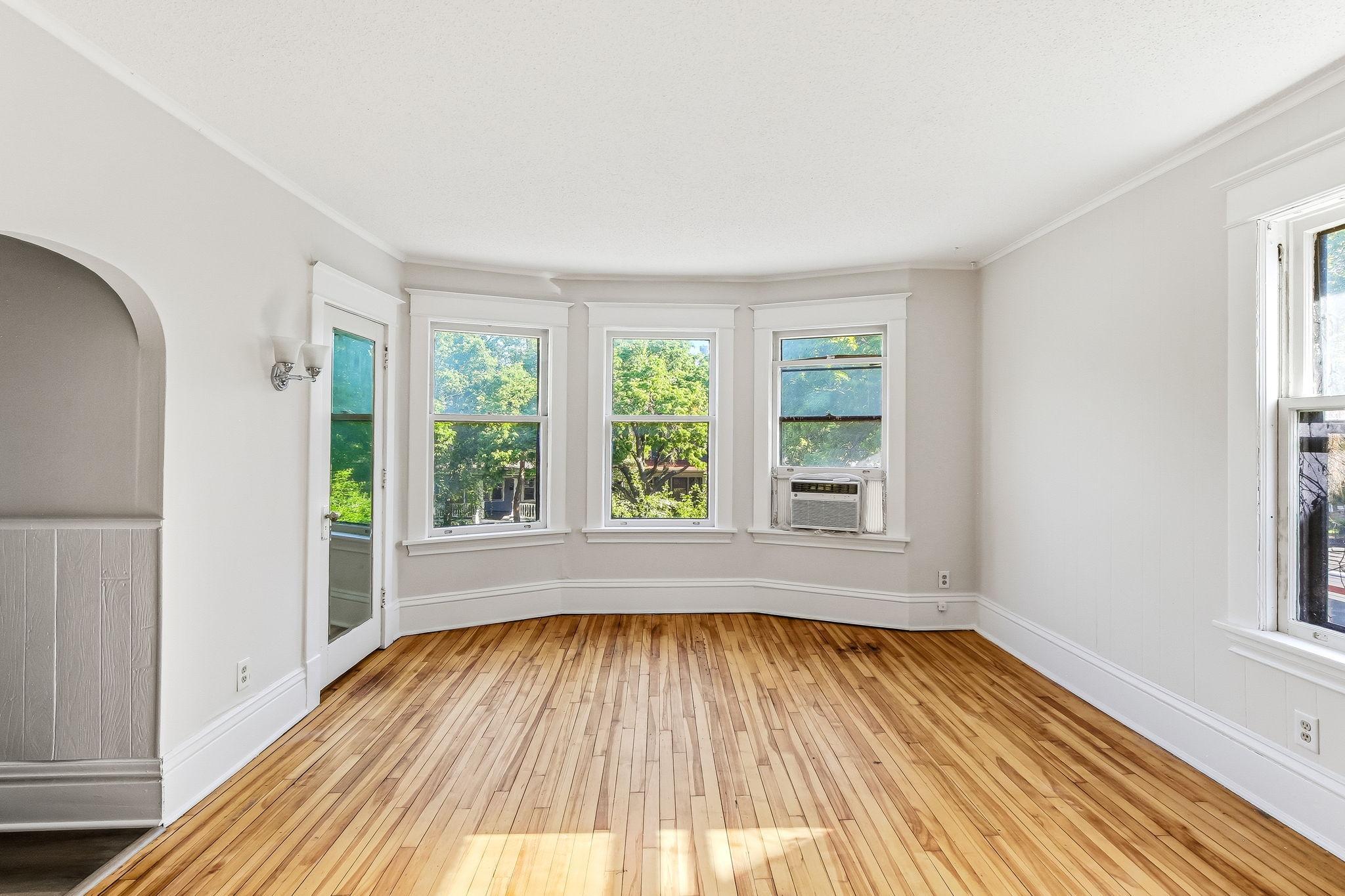 View of Residential Income at 852 Ashland Avenue, Saint Paul MN 55104, Saint Paul (17 of 40) - Mike Wilen | Minnesota Team Real Estate