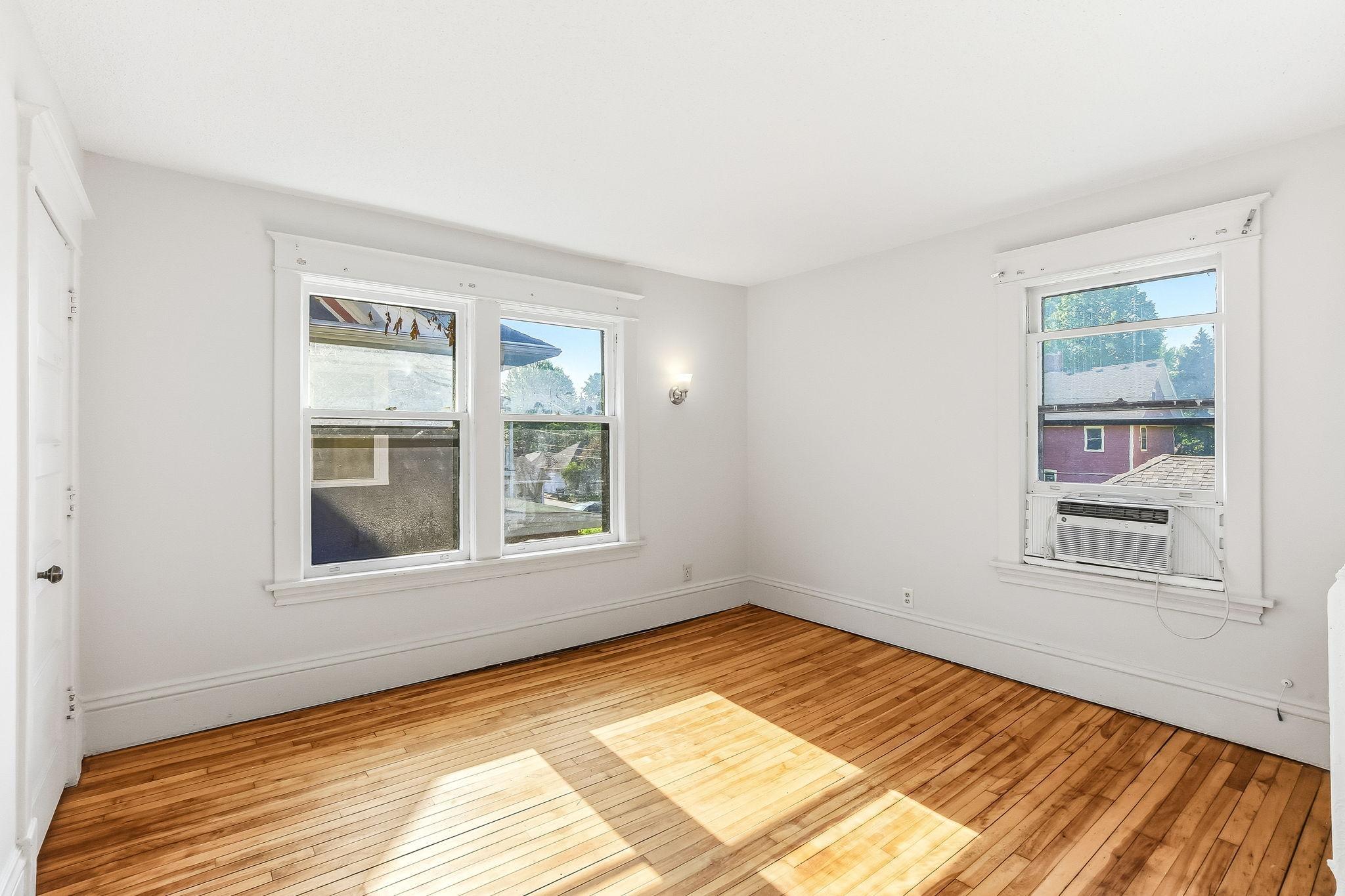 View of Residential Income at 852 Ashland Avenue, Saint Paul MN 55104, Saint Paul (23 of 40) - Mike Wilen | Minnesota Team Real Estate