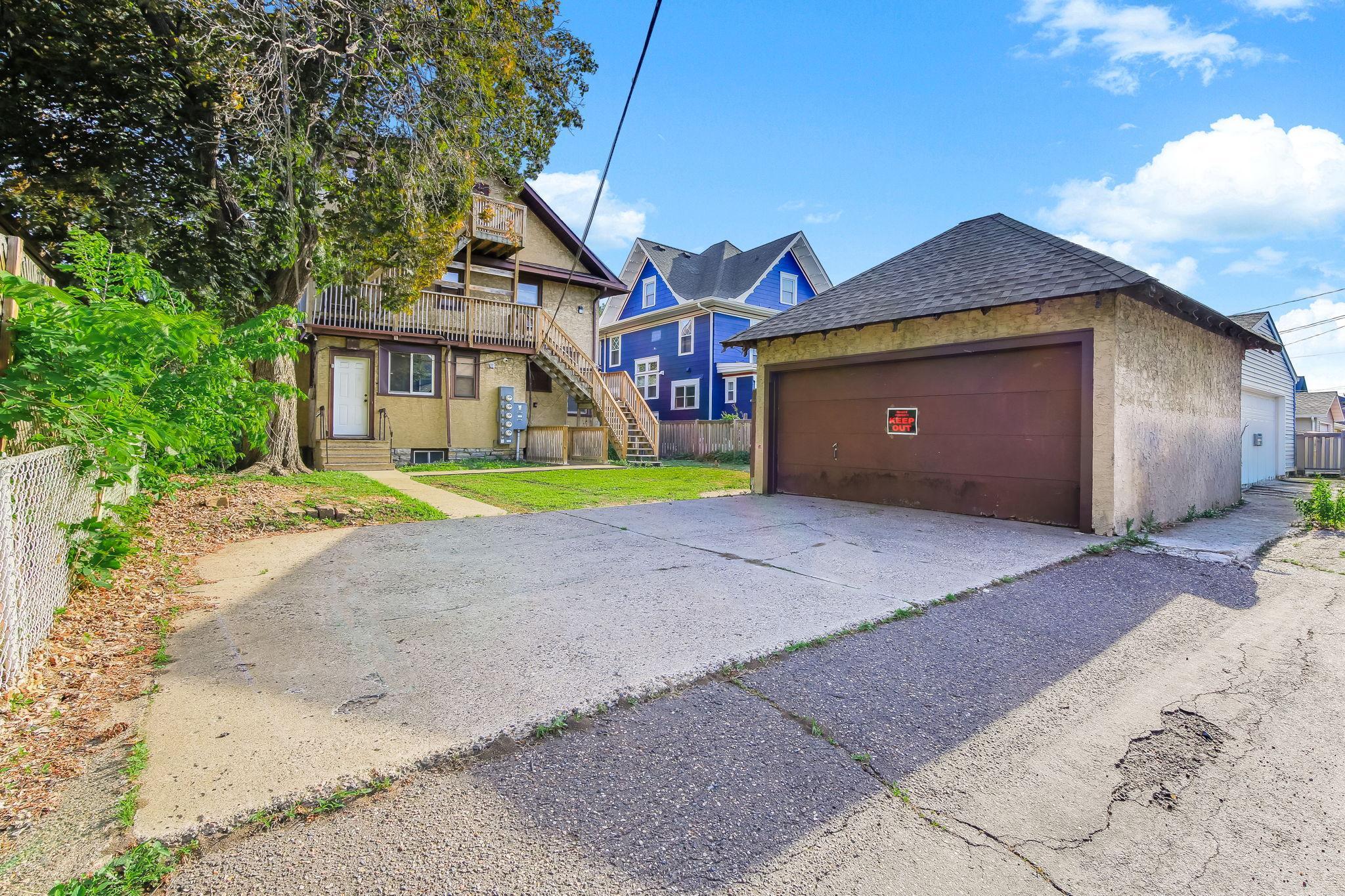 View of Residential Income at 852 Ashland Avenue, Saint Paul MN 55104, Saint Paul (35 of 40) - Mike Wilen | Minnesota Team Real Estate