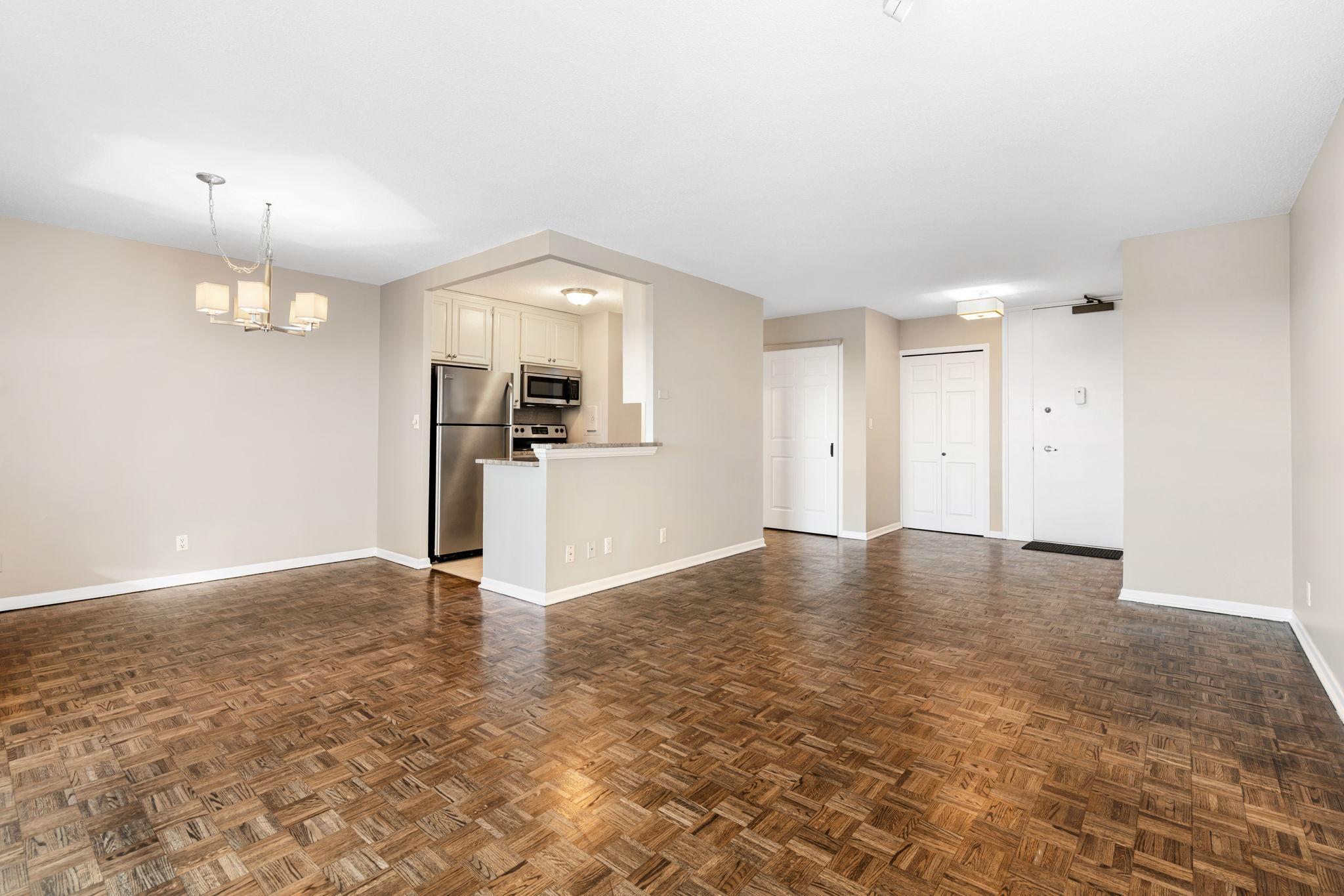 View of Residential at 410 Groveland Avenue #1605, Minneapolis MN 55403, Minneapolis (6 of 38) - Mike Wilen | Minnesota Team Real Estate