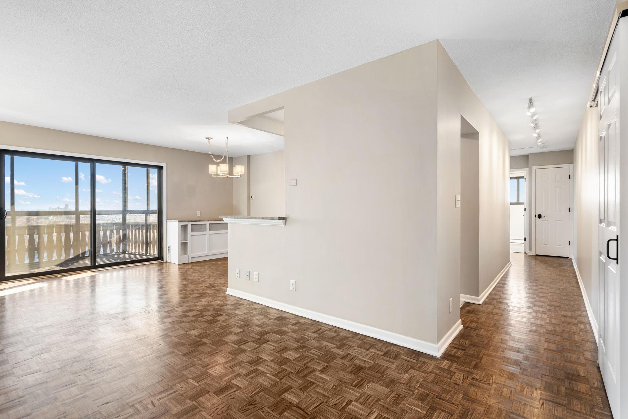 View of Residential at 410 Groveland Avenue #1605, Minneapolis MN 55403, Minneapolis (7 of 38) - Mike Wilen | Minnesota Team Real Estate