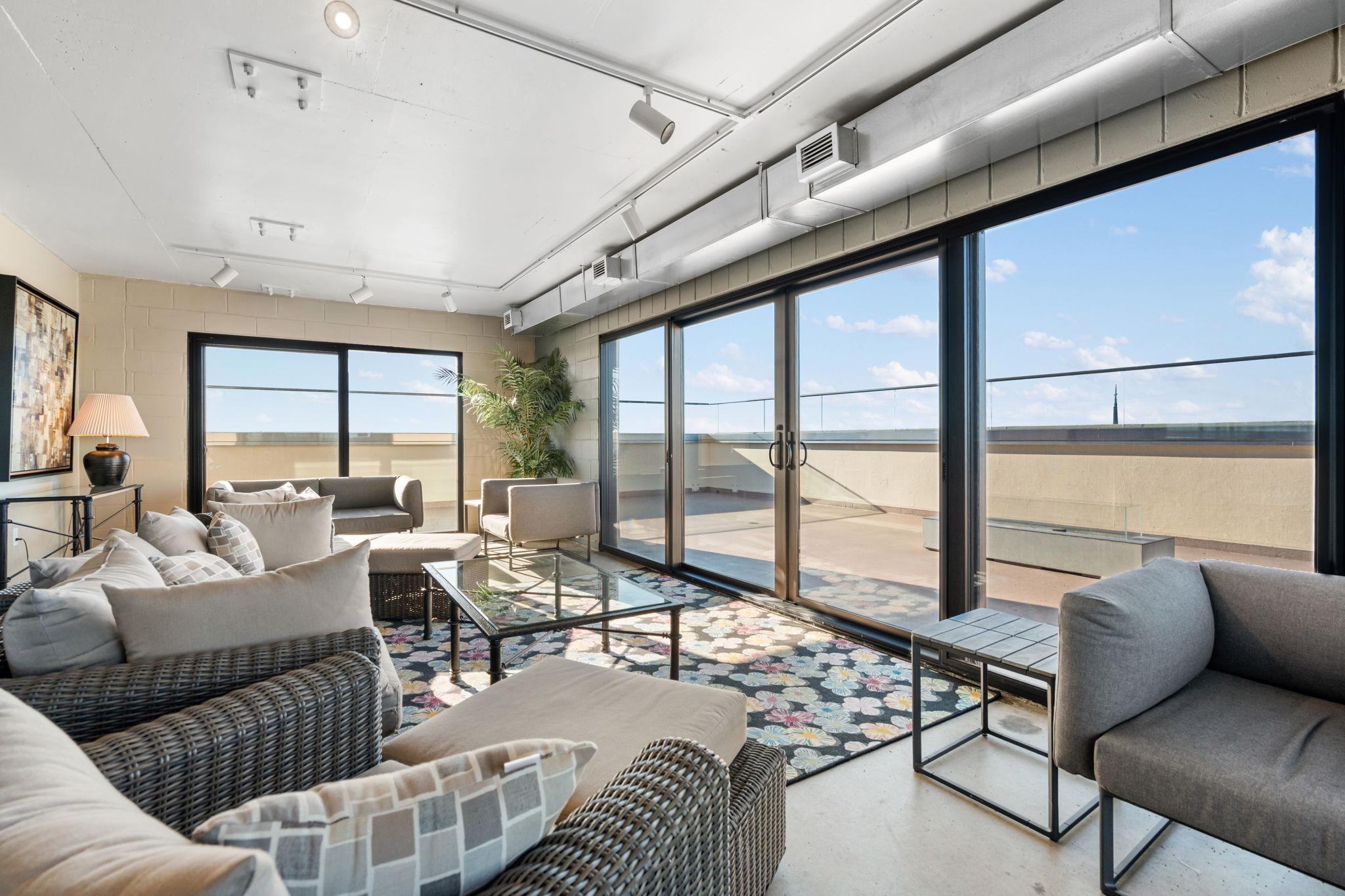 View of Residential at 410 Groveland Avenue #1605, Minneapolis MN 55403, Minneapolis (26 of 38) - Mike Wilen | Minnesota Team Real Estate