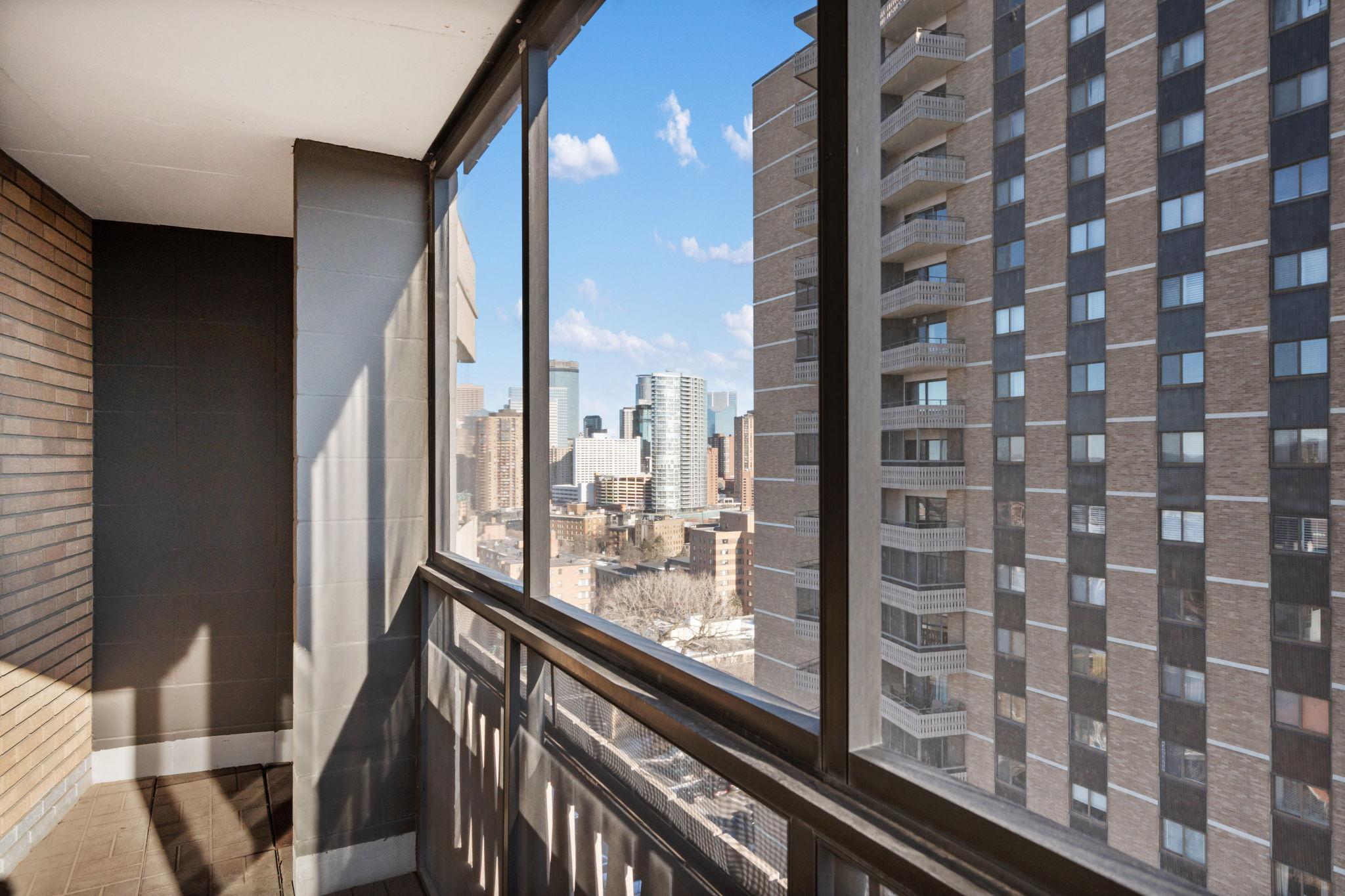 View of Residential at 410 Groveland Avenue #1605, Minneapolis MN 55403, Minneapolis (19 of 38) - Mike Wilen | Minnesota Team Real Estate