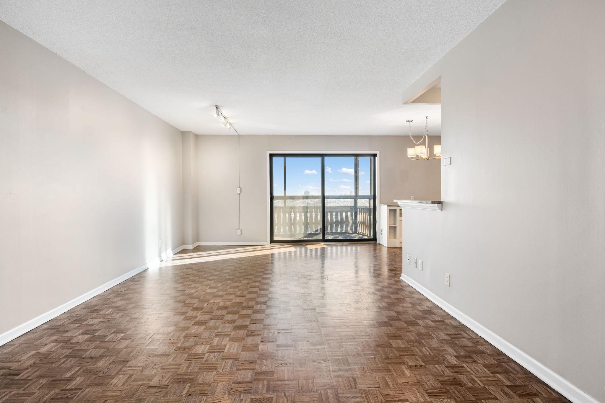 View of Residential at 410 Groveland Avenue #1605, Minneapolis MN 55403, Minneapolis (4 of 38) - Mike Wilen | Minnesota Team Real Estate
