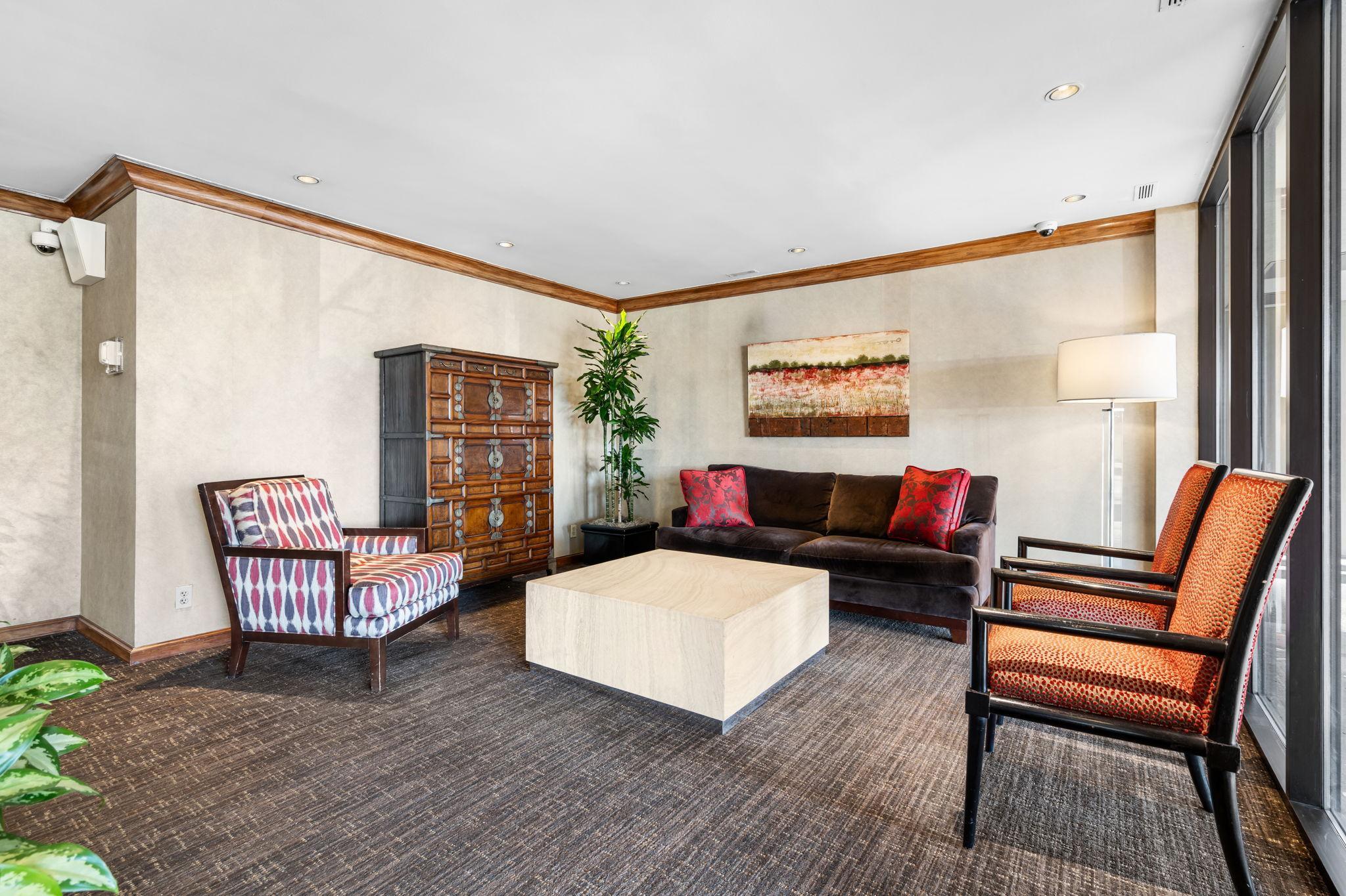 View of Residential at 410 Groveland Avenue #1605, Minneapolis MN 55403, Minneapolis (22 of 38) - Mike Wilen | Minnesota Team Real Estate