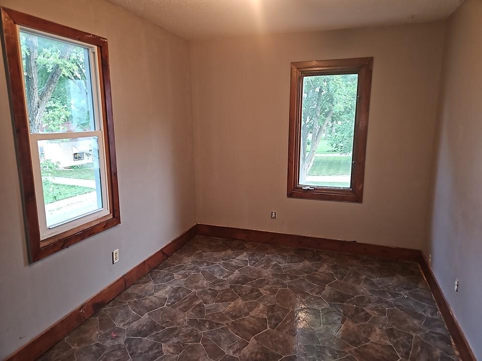 View of Residential at 1069 Seminole Avenue, West Saint Paul MN 55118, West Saint Paul (18 of 28) - Mike Wilen | Minnesota Team Real Estate