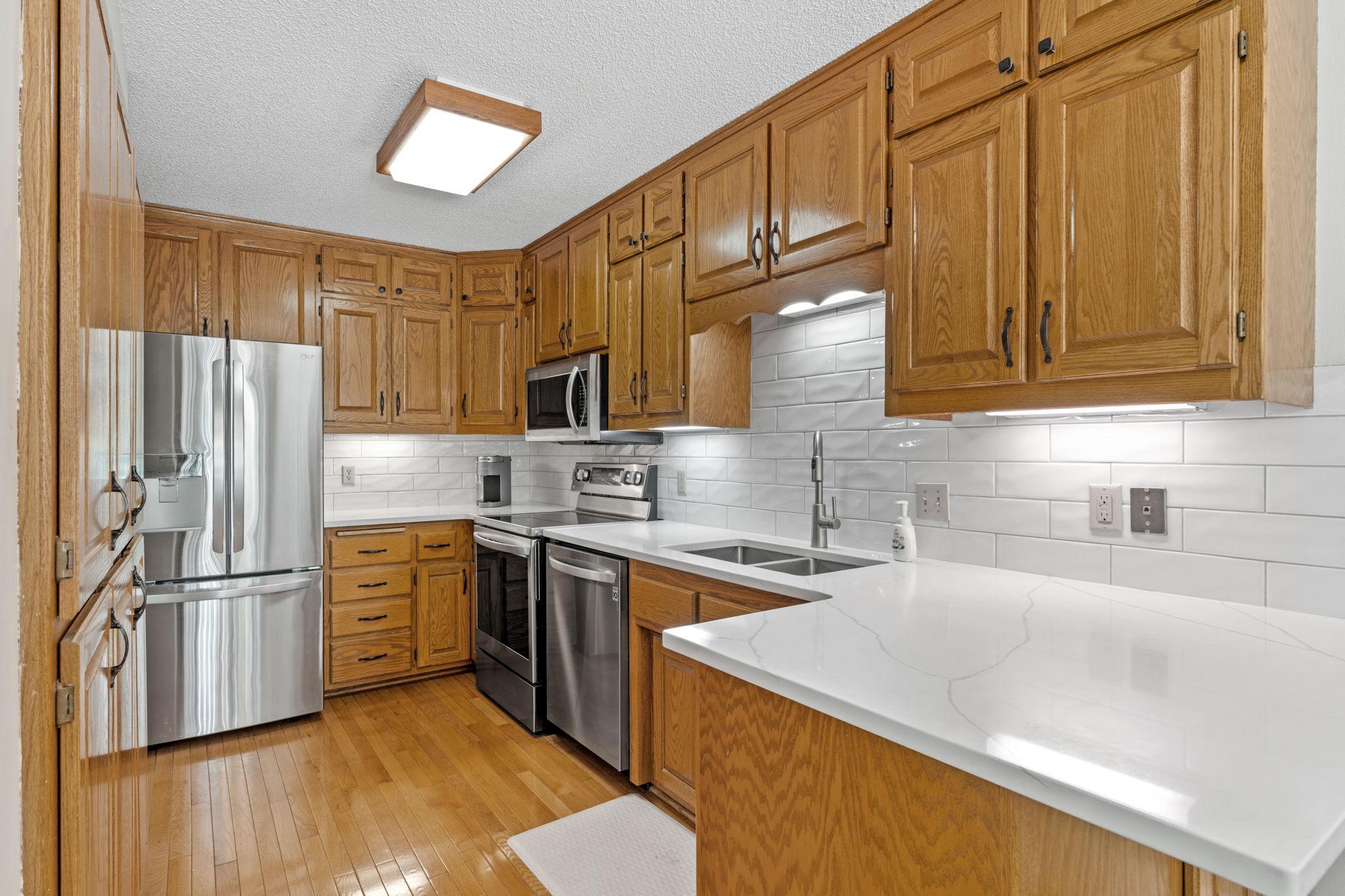 View of Residential at 9952 107th Avenue, Maple Grove MN 55369, Maple Grove (12 of 71) - Mike Wilen | Minnesota Team Real Estate