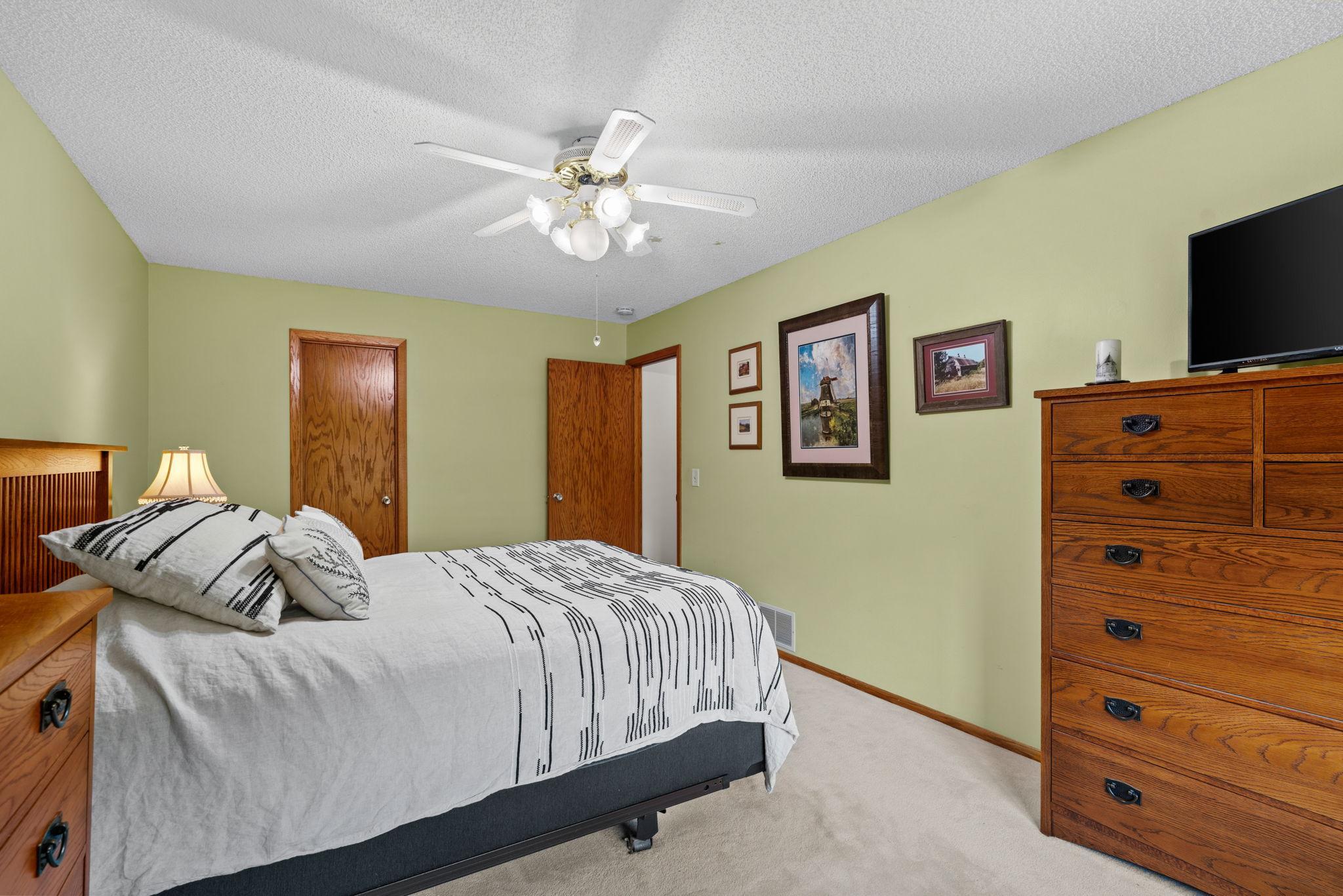 View of Residential at 9952 107th Avenue, Maple Grove MN 55369, Maple Grove (57 of 71) - Mike Wilen | Minnesota Team Real Estate