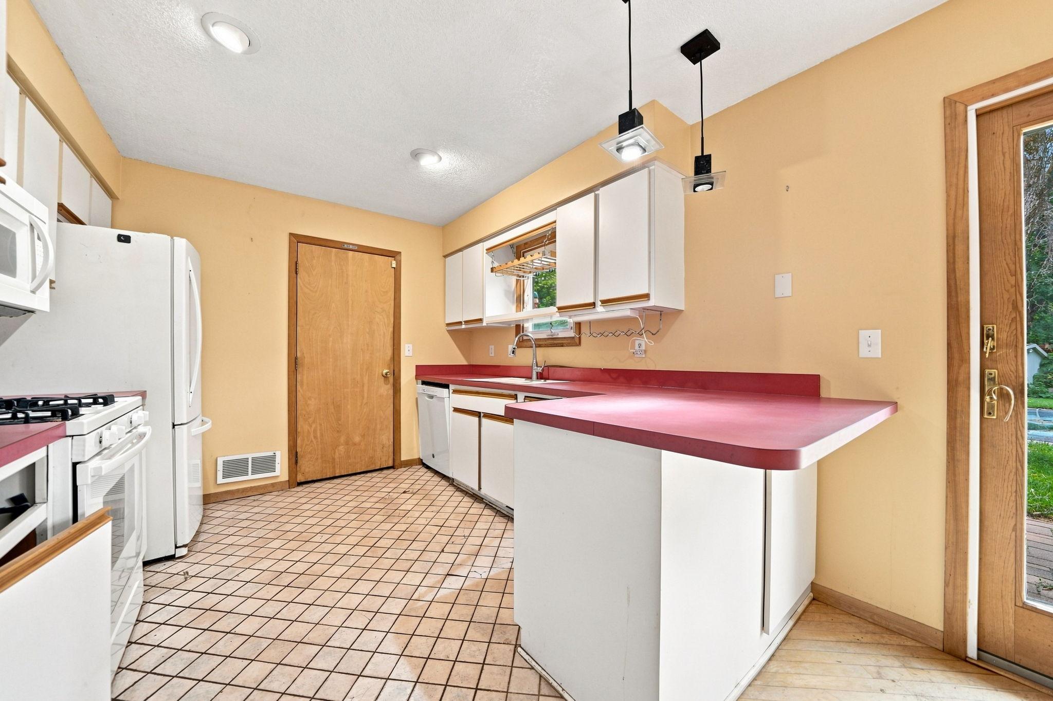View of Residential at 2527 Interlachen Drive, Stillwater MN 55082, Stillwater (9 of 37) - Mike Wilen | Minnesota Team Real Estate