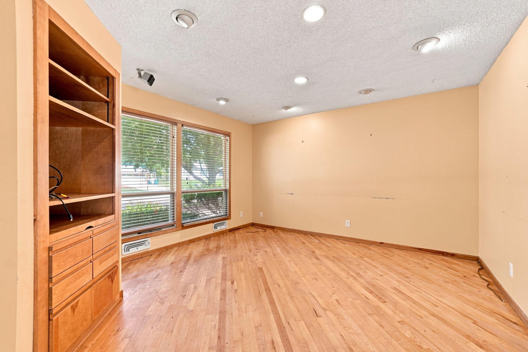 View of Residential at 2527 Interlachen Drive, Stillwater MN 55082, Stillwater (3 of 37) - Mike Wilen | Minnesota Team Real Estate
