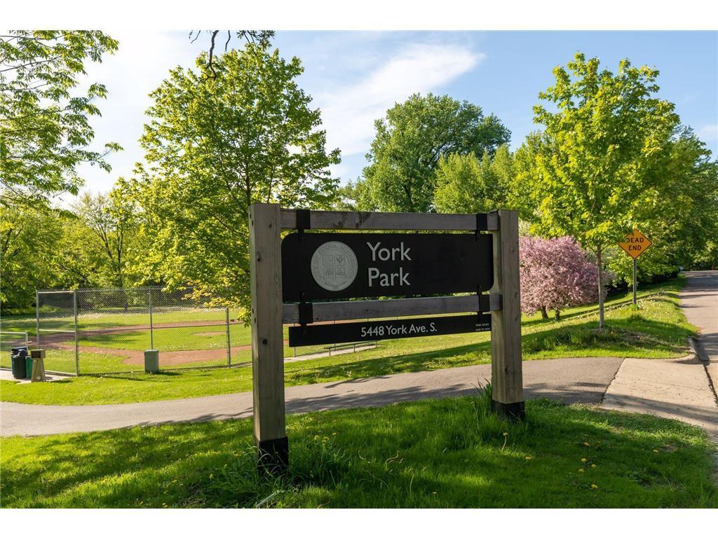 View of Residential at 5544 York Avenue, Edina MN 55410, Edina (33 of 44) - Mike Wilen | Minnesota Team Real Estate