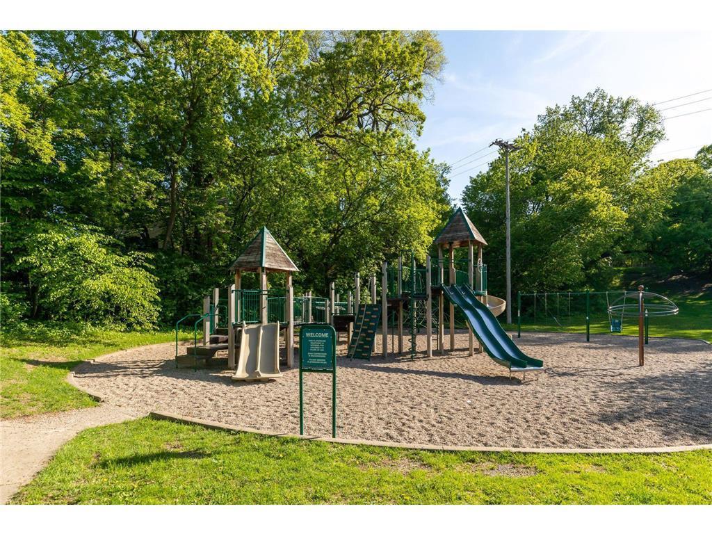 View of Residential at 5544 York Avenue, Edina MN 55410, Edina (36 of 44) - Mike Wilen | Minnesota Team Real Estate