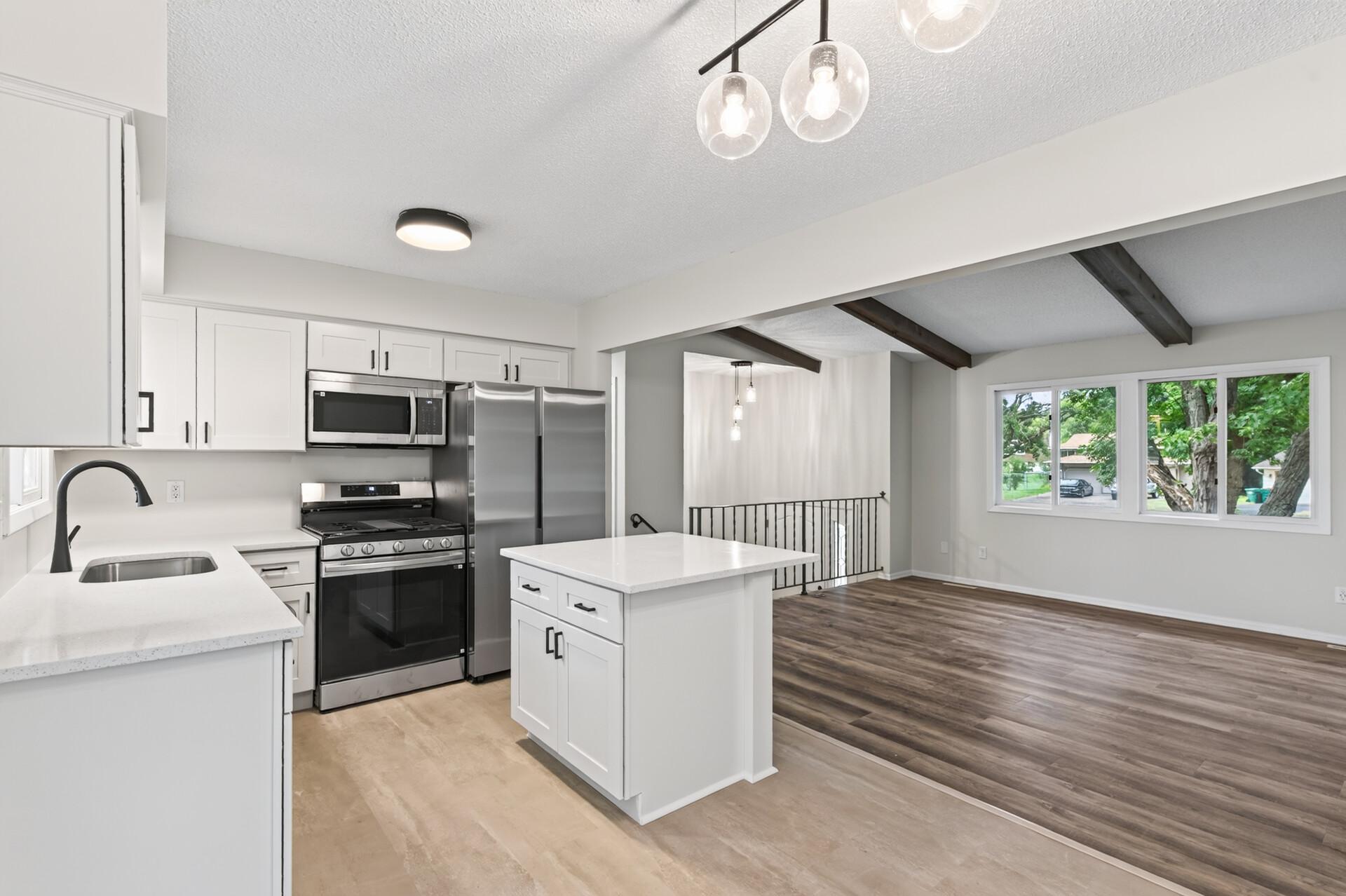 View of Residential at 8444 Brunswick Court, Brooklyn Park MN 55443, Brooklyn Park (10 of 27) - Mike Wilen | Minnesota Team Real Estate