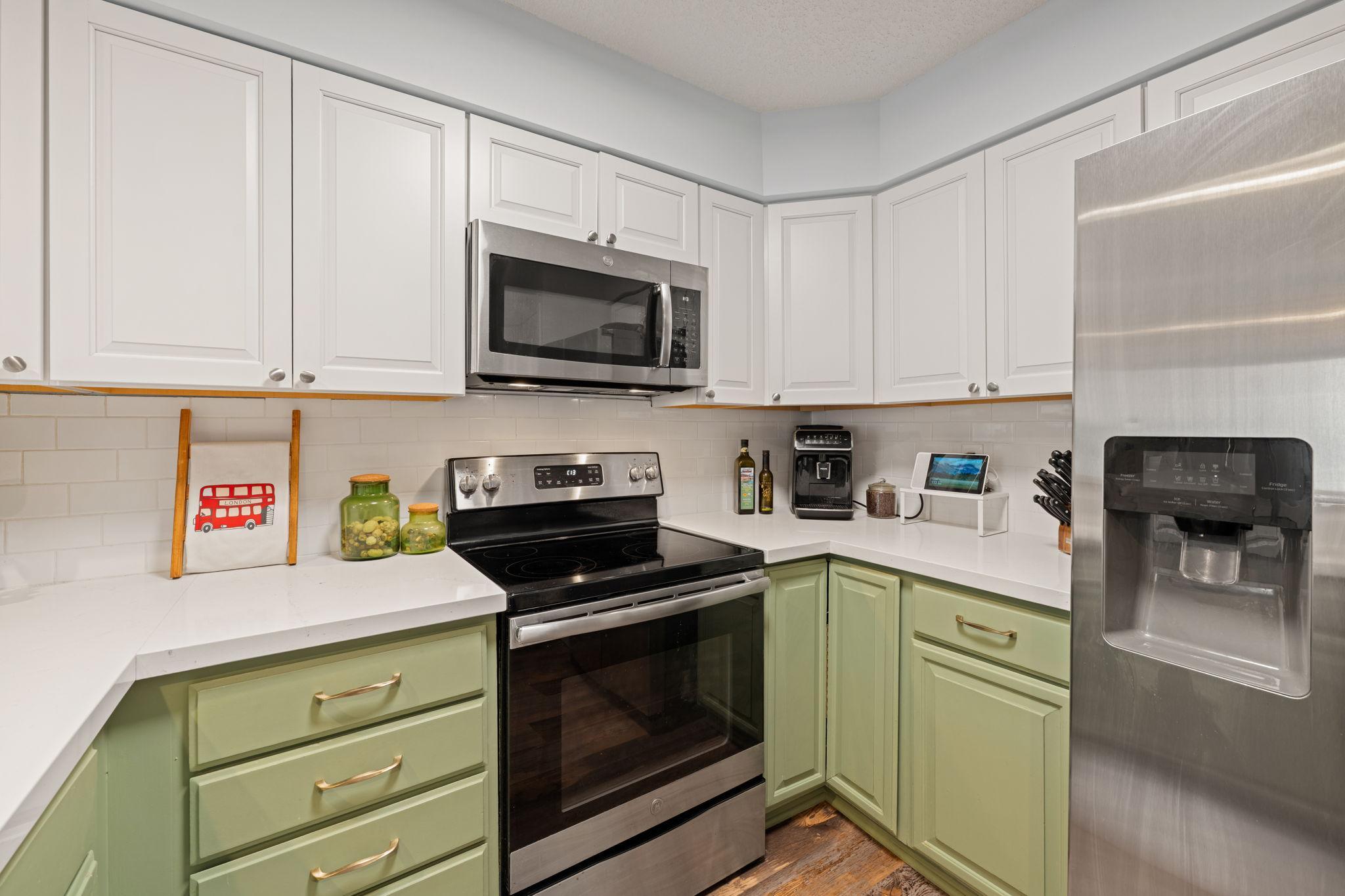 View of Residential at 1392 Carling Drive #305, Saint Paul MN 55108, Saint Paul (17 of 49) - Mike Wilen | Minnesota Team Real Estate