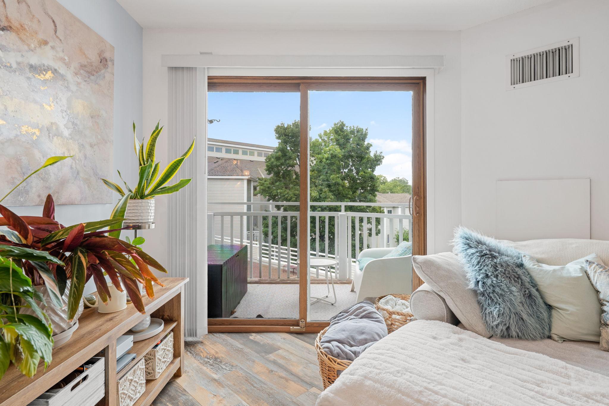 View of Residential at 1392 Carling Drive #305, Saint Paul MN 55108, Saint Paul (8 of 49) - Mike Wilen | Minnesota Team Real Estate