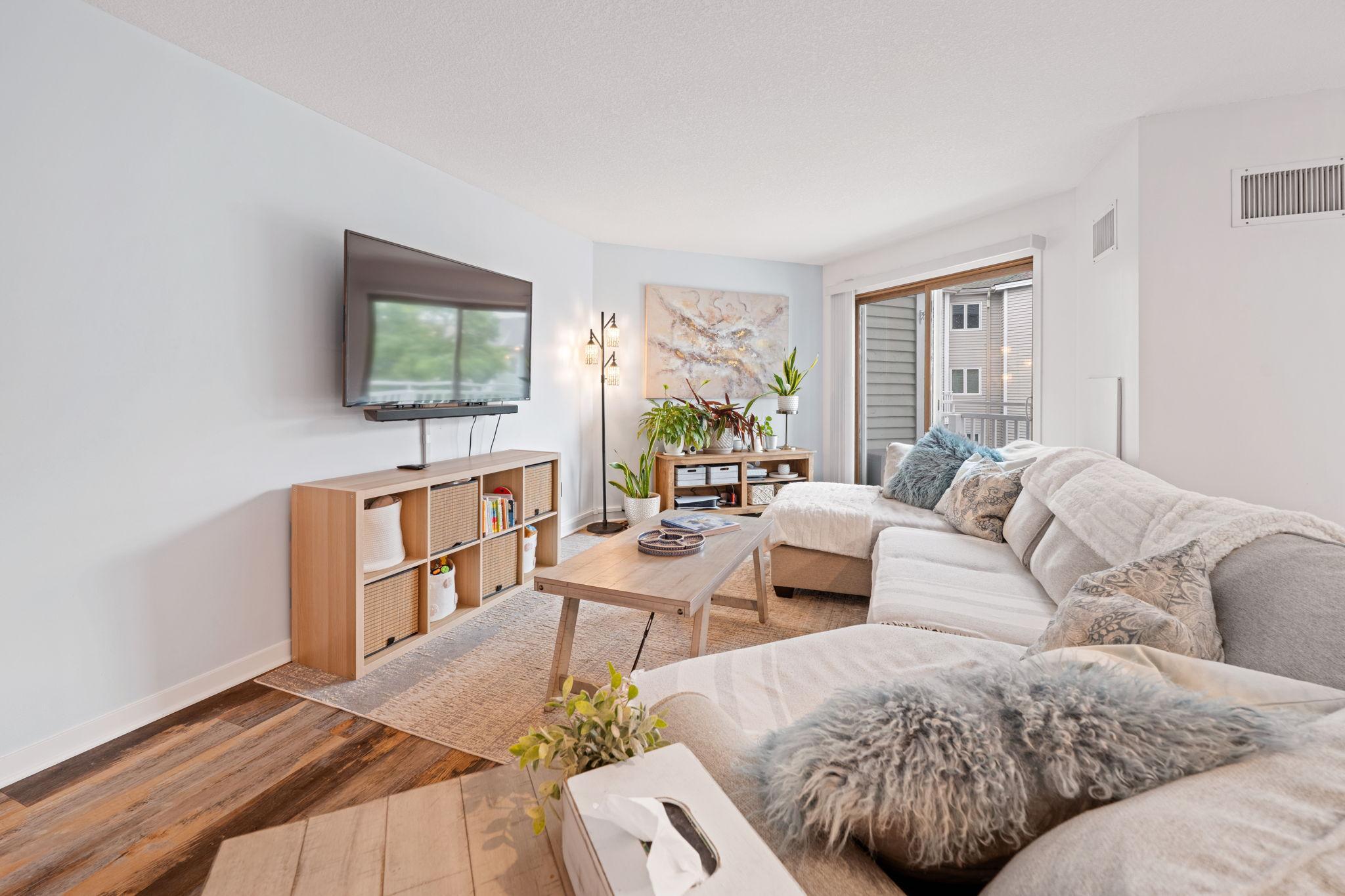 View of Residential at 1392 Carling Drive #305, Saint Paul MN 55108, Saint Paul (4 of 49) - Mike Wilen | Minnesota Team Real Estate