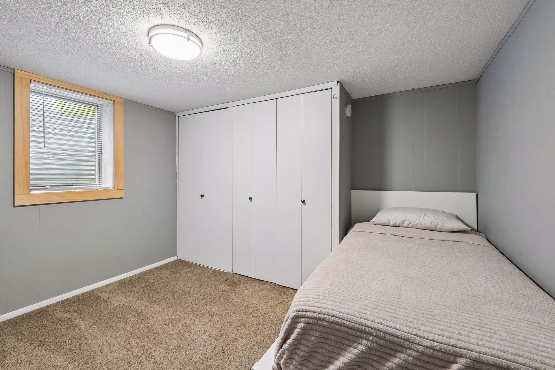 View of Residential at 7726 Thomas Avenue, Richfield MN 55423, Richfield (24 of 37) - Mike Wilen | Minnesota Team Real Estate
