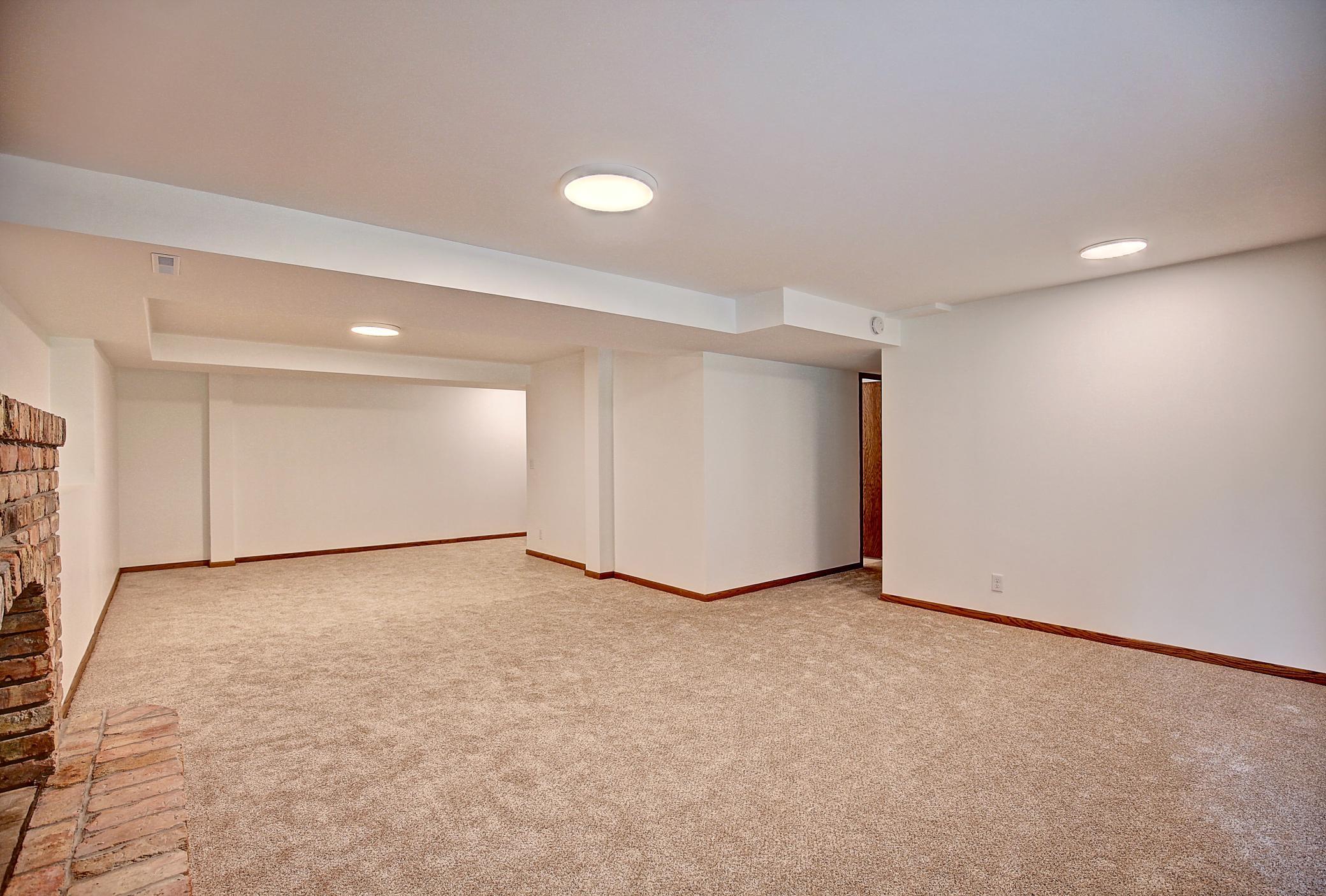 View of Residential at 2400 Garland Lane, Plymouth MN 55447, Plymouth (51 of 67) - Mike Wilen | Minnesota Team Real Estate