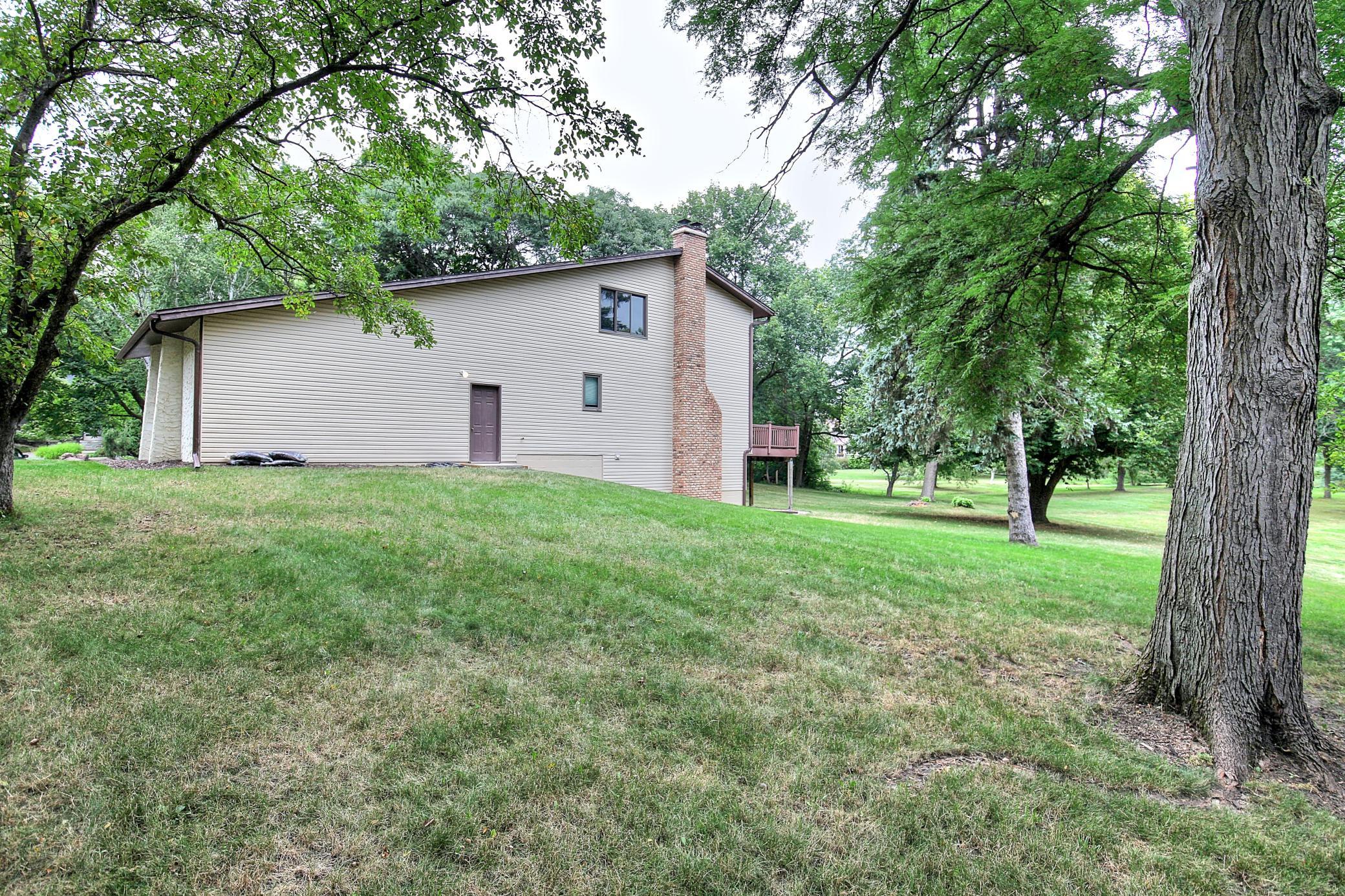 View of Residential at 2400 Garland Lane, Plymouth MN 55447, Plymouth (57 of 67) - Mike Wilen | Minnesota Team Real Estate