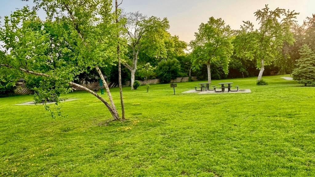 View of Residential at 7352 72nd Lane, Brooklyn Park MN 55428, Brooklyn Park (21 of 22) - Mike Wilen | Minnesota Team Real Estate