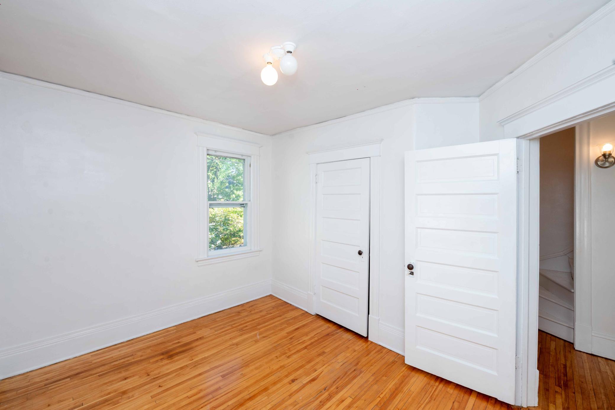 View of Residential at 2503 Irving Avenue, Minneapolis MN 55405, Minneapolis (32 of 45) - Mike Wilen | Minnesota Team Real Estate