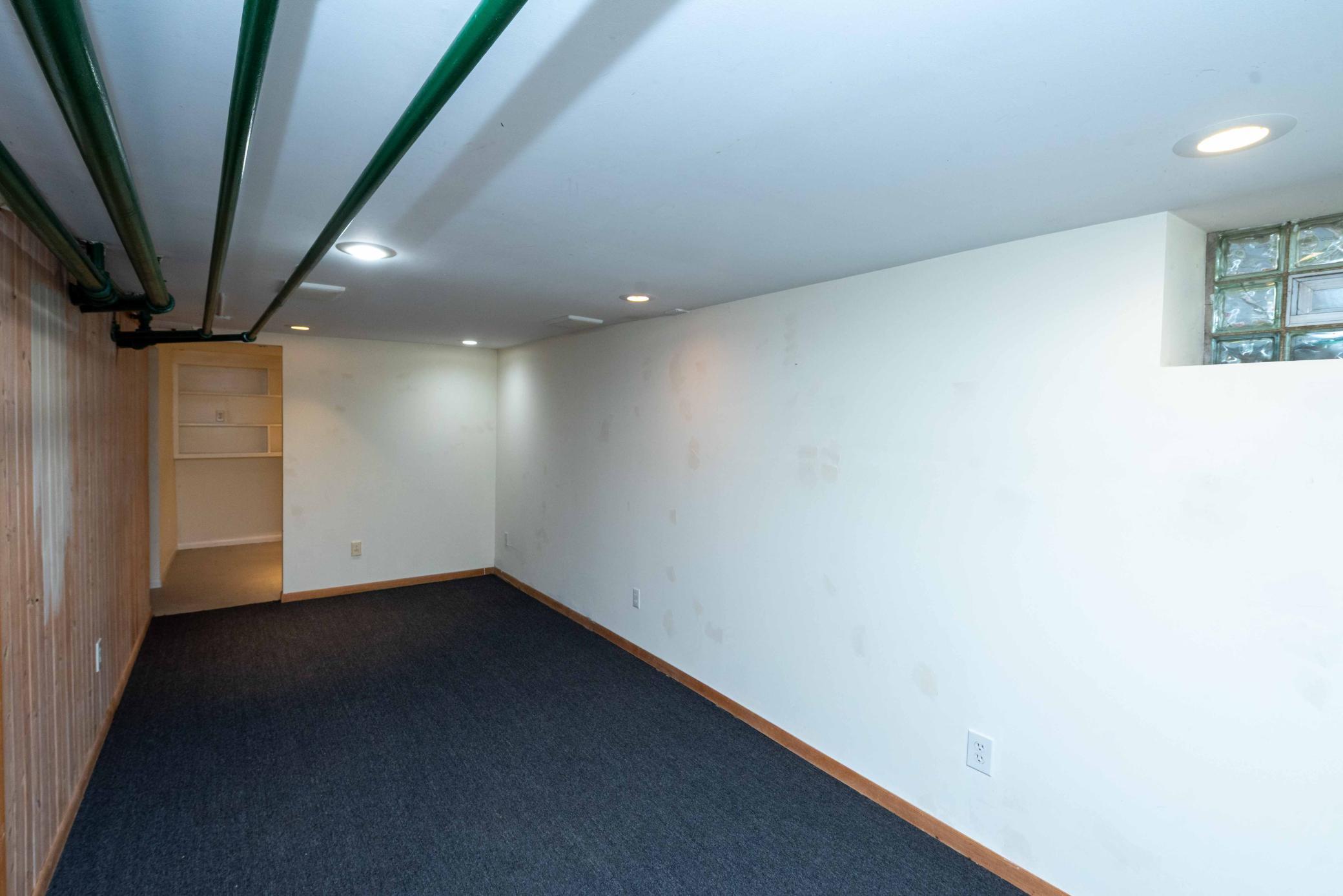 View of Residential at 2503 Irving Avenue, Minneapolis MN 55405, Minneapolis (40 of 45) - Mike Wilen | Minnesota Team Real Estate